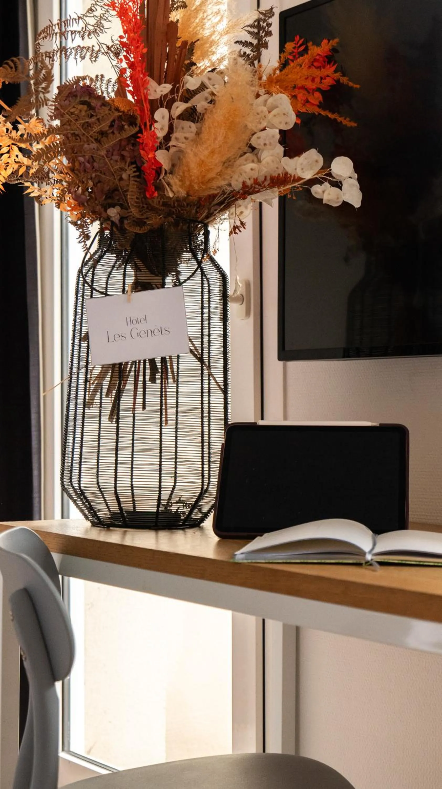 furniture in Hôtel Les Genêts Bayonne