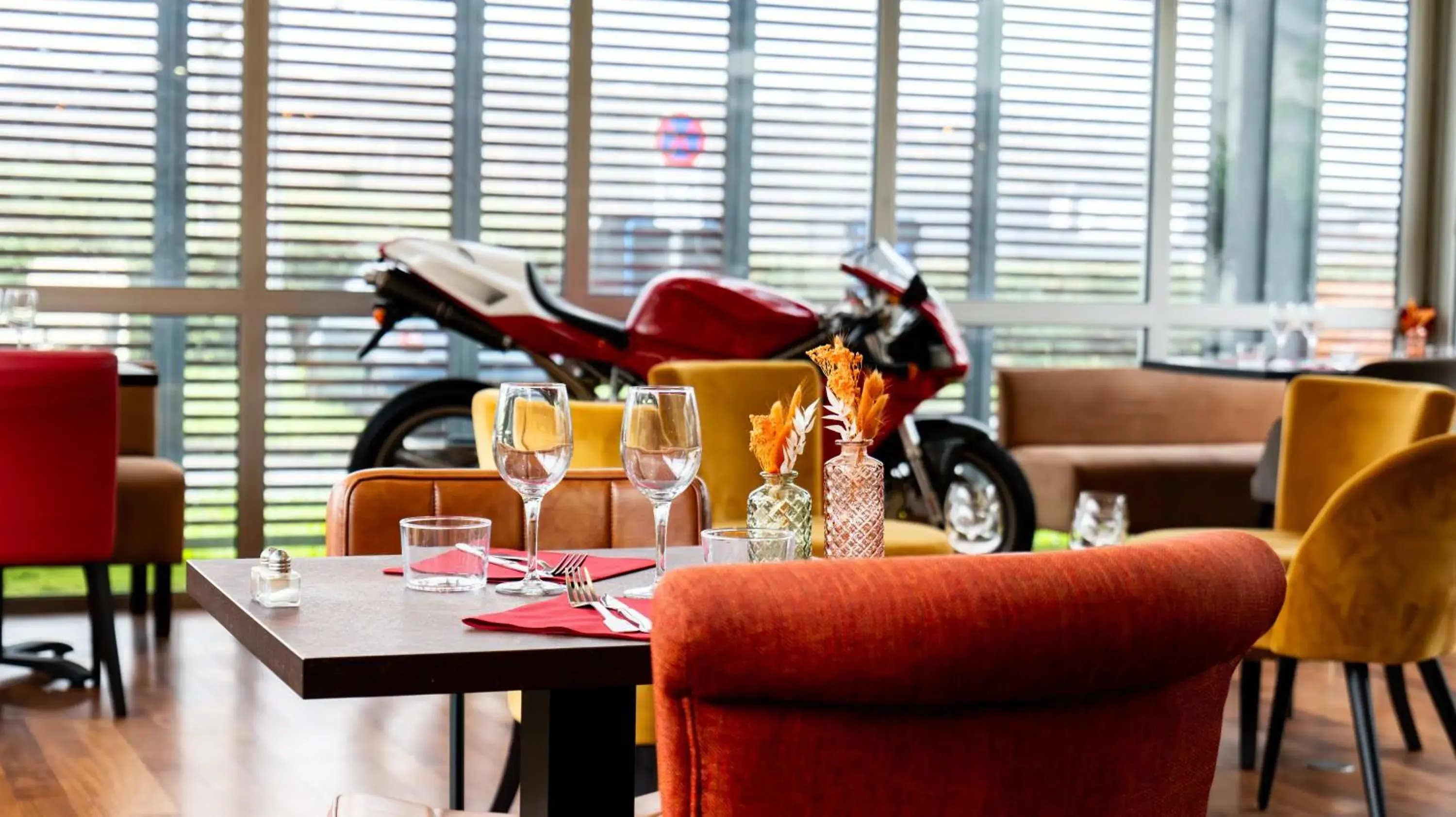 Restaurant/places to eat in Hôtel Les Genêts Bayonne Restaurant/places to eat in Hôtel Les Genêts Bayonne