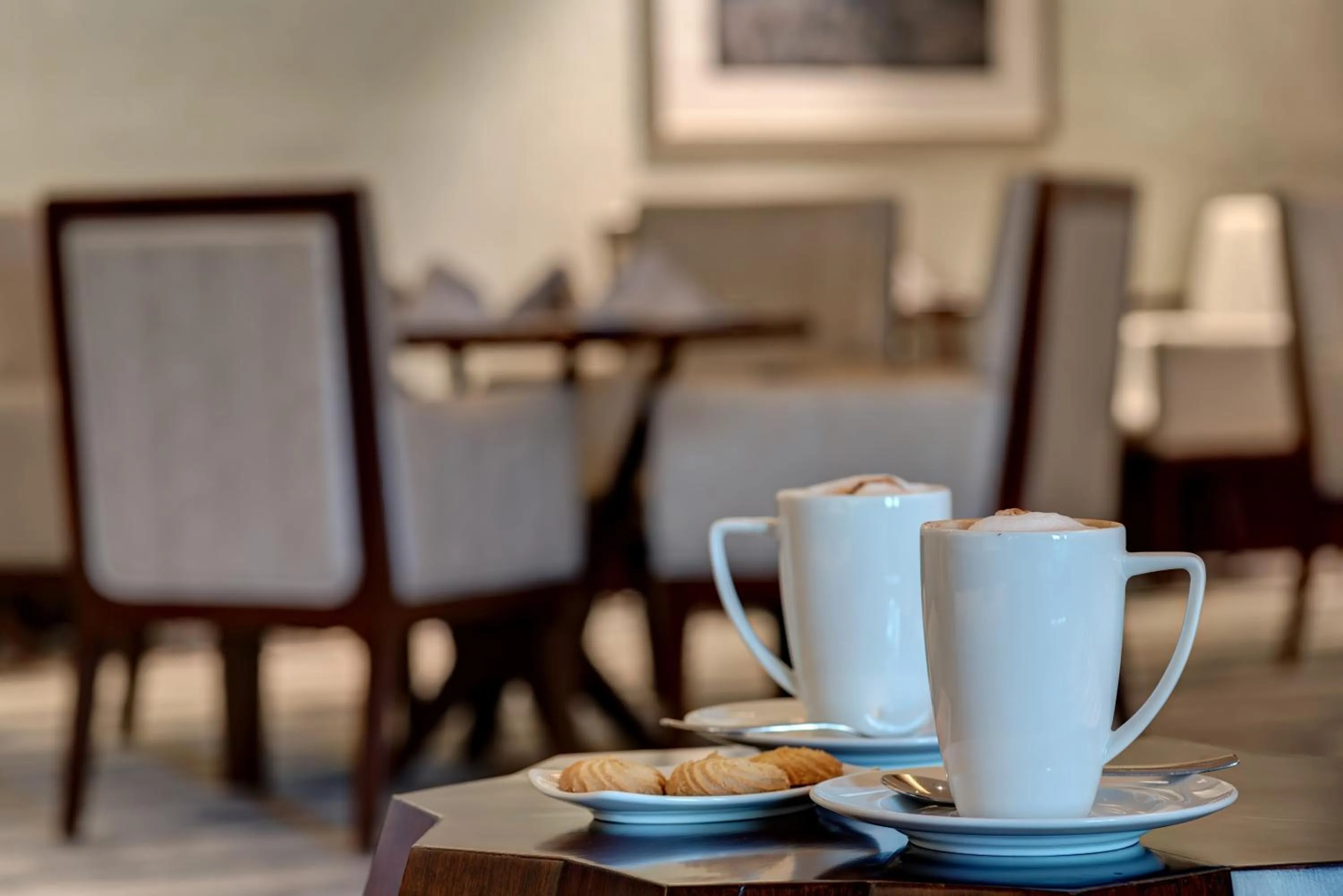 Restaurant/places to eat in Crowne Plaza Duqm by IHG