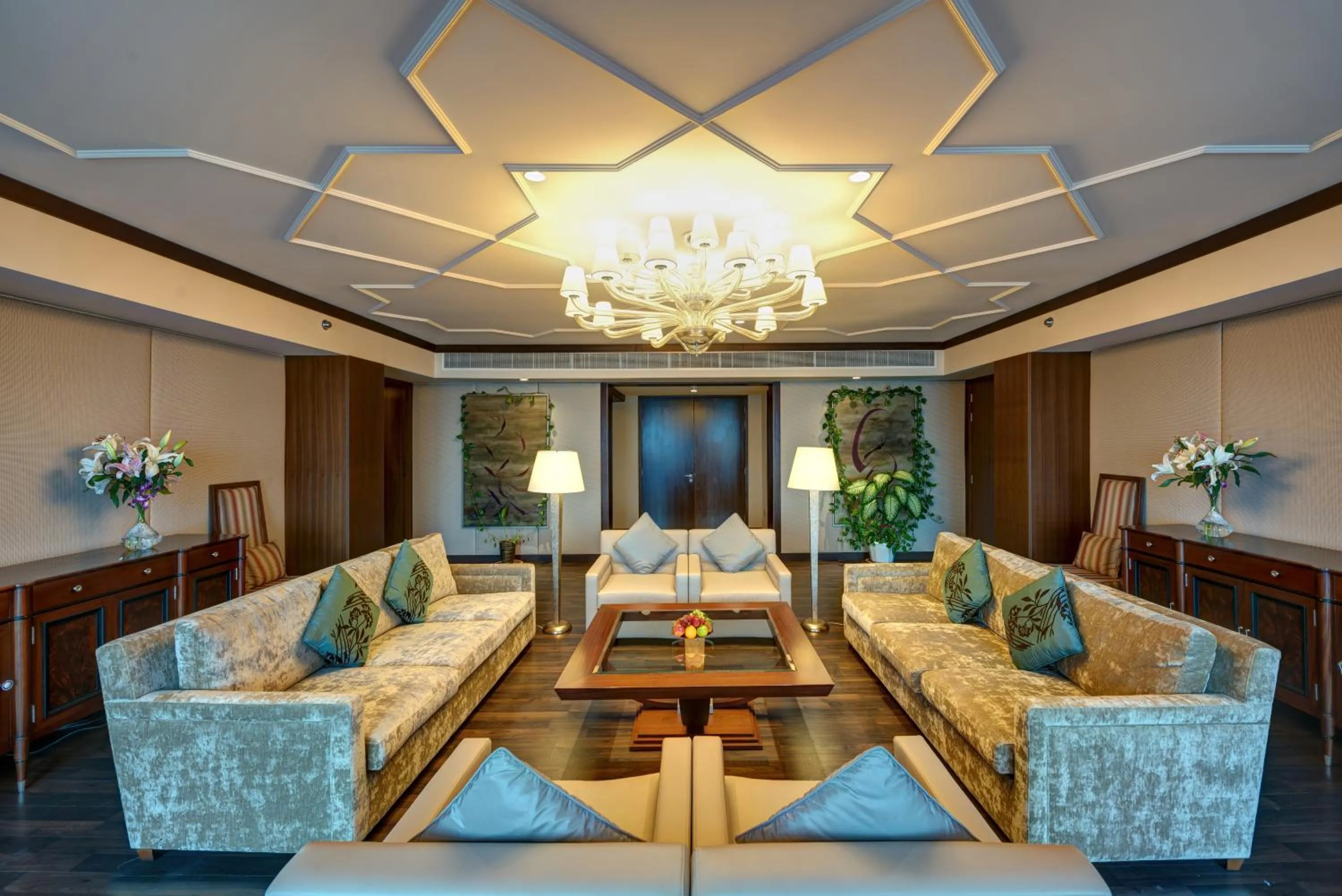 Living room in Crowne Plaza Duqm by IHG