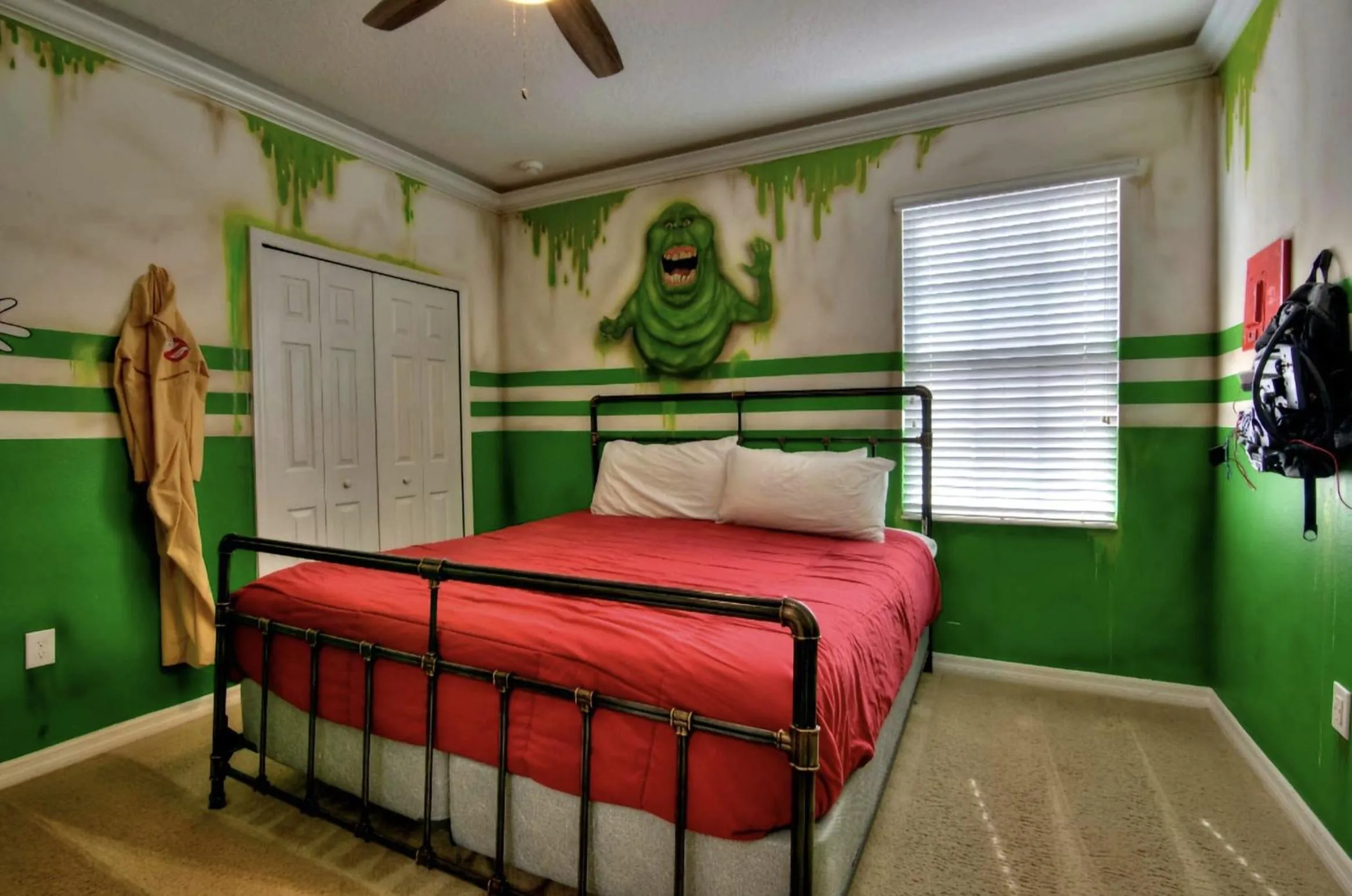 Bed in Dream Bowling Villa 14BR Heated Pool & Theater