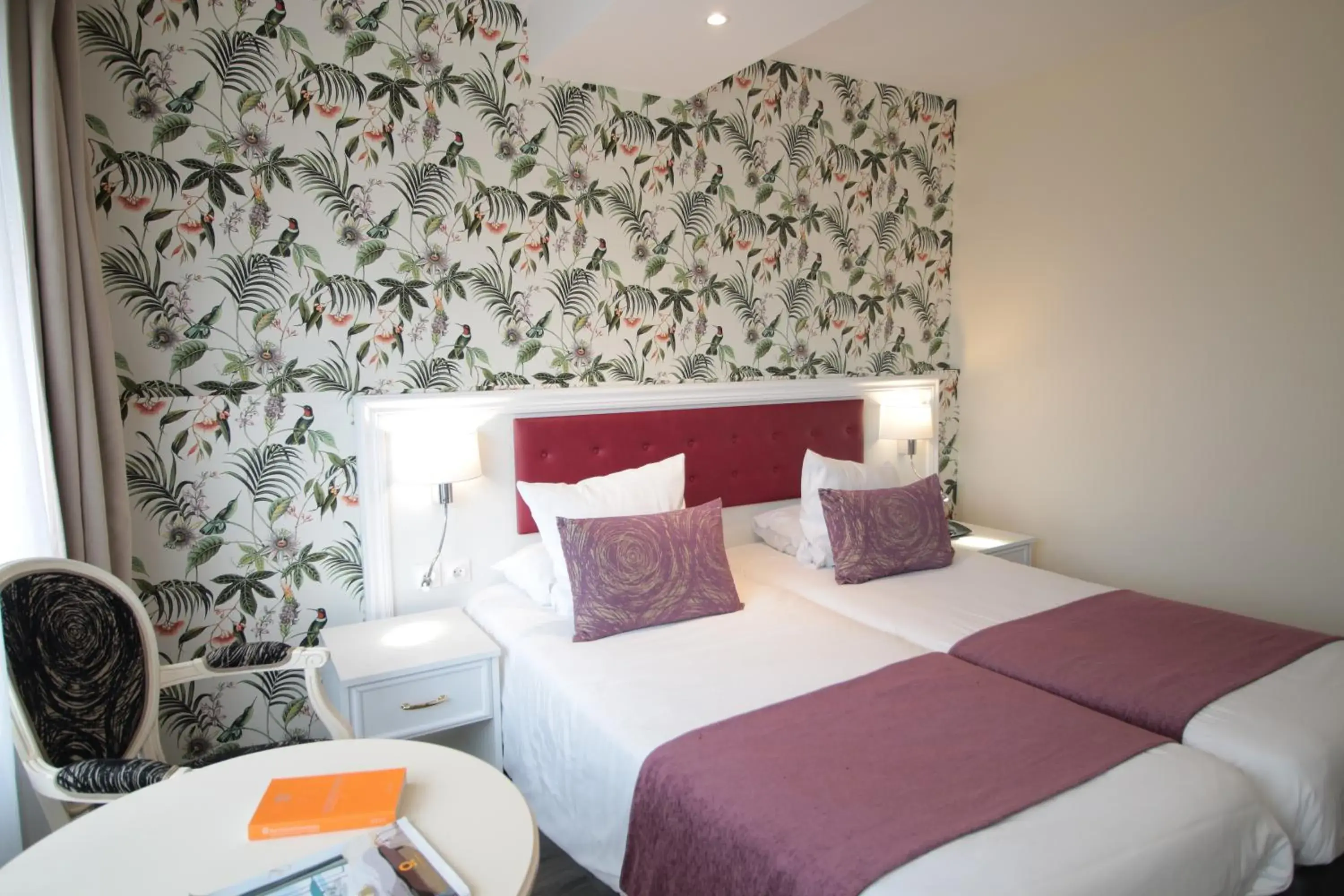 Twin Room in Le Moulin Du Landion Hôtel et Spa Twin Room in Le Moulin Du Landion Hôtel et Spa