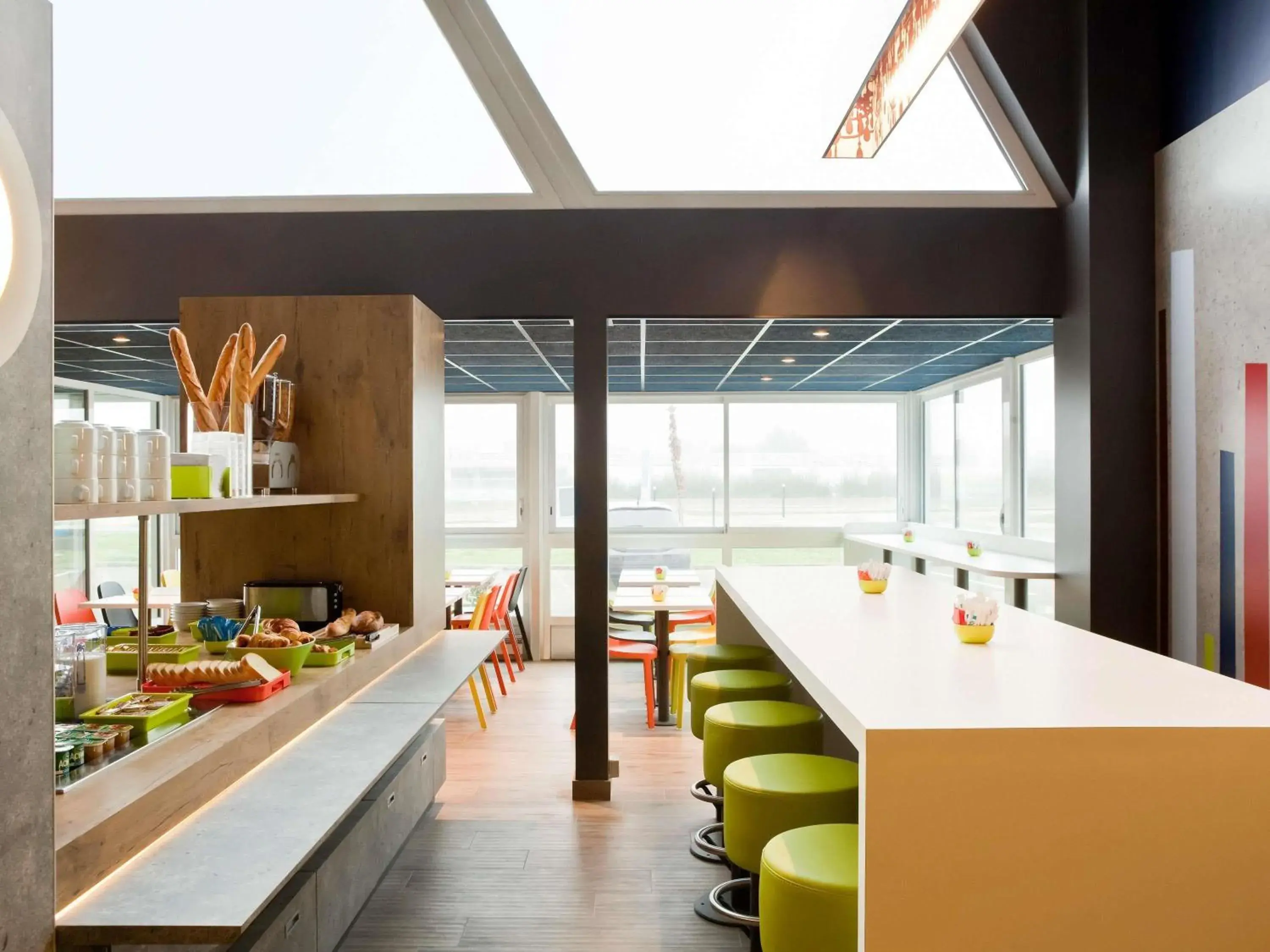 Breakfast in ibis budget Pontault Combault RN4 Marne La Vallée Breakfast in ibis budget Pontault Combault RN4 Marne La Vallée