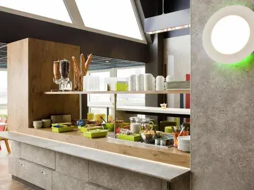 ibis budget Pontault Combault RN4 Marne La Vallée ibis budget Pontault Combault RN4 Marne La Vallée