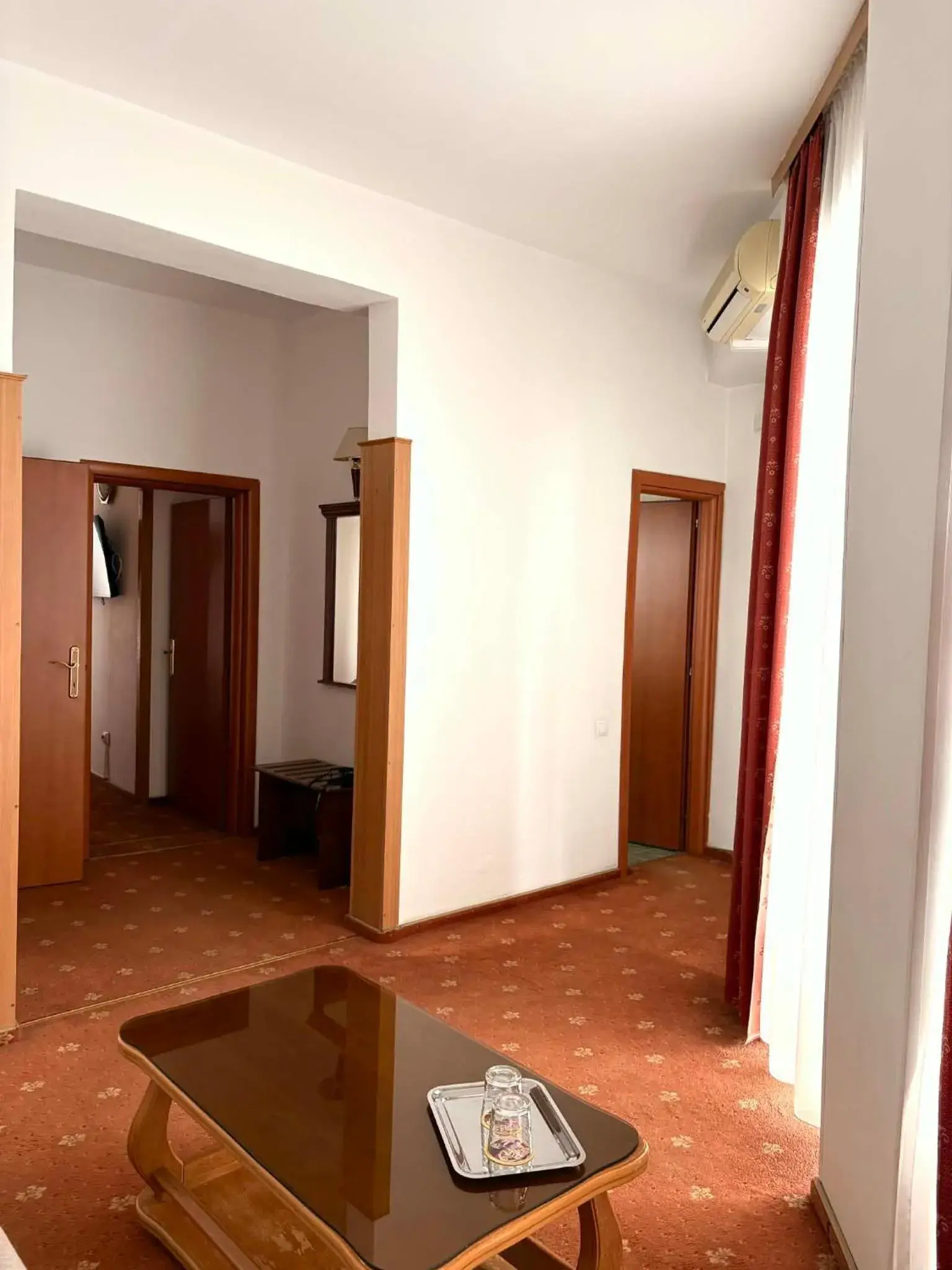 Suite in Hotel Emma Est Suite in Hotel Emma Est