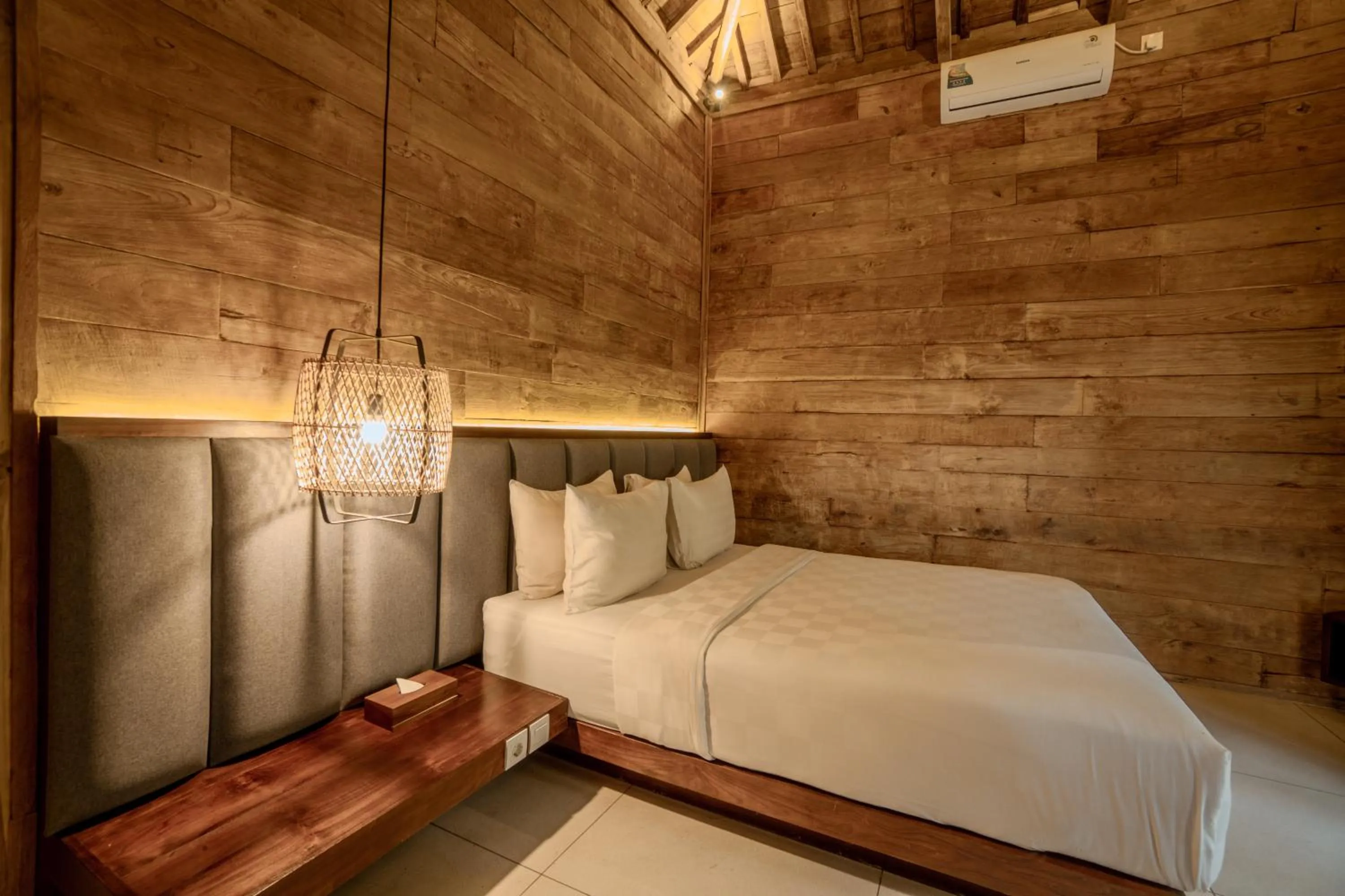 Bed in Rimbun Canggu Villa