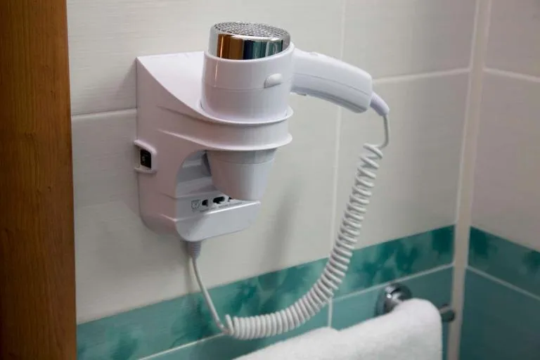 Bathroom in Hotel Emma West