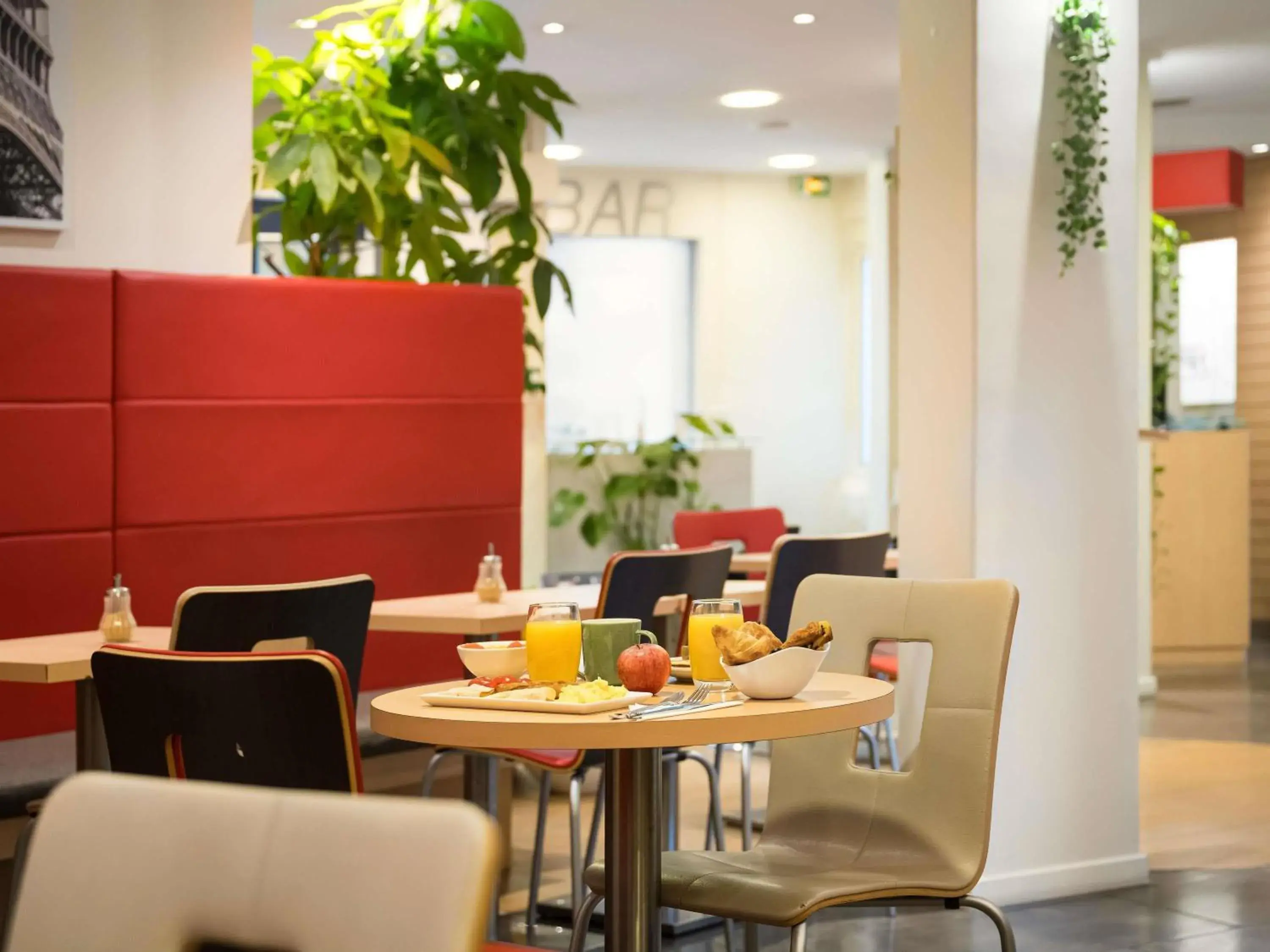 Breakfast in ibis Paris Gare de Lyon Reuilly Breakfast in ibis Paris Gare de Lyon Reuilly
