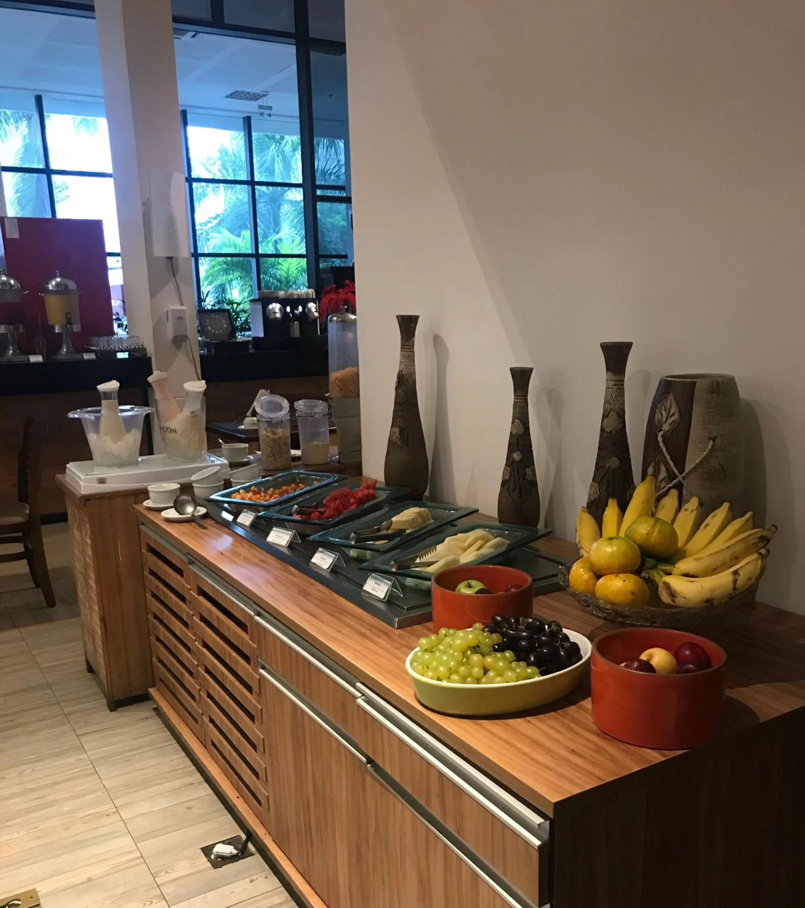 Restaurant/places to eat in Boulevard Residencial