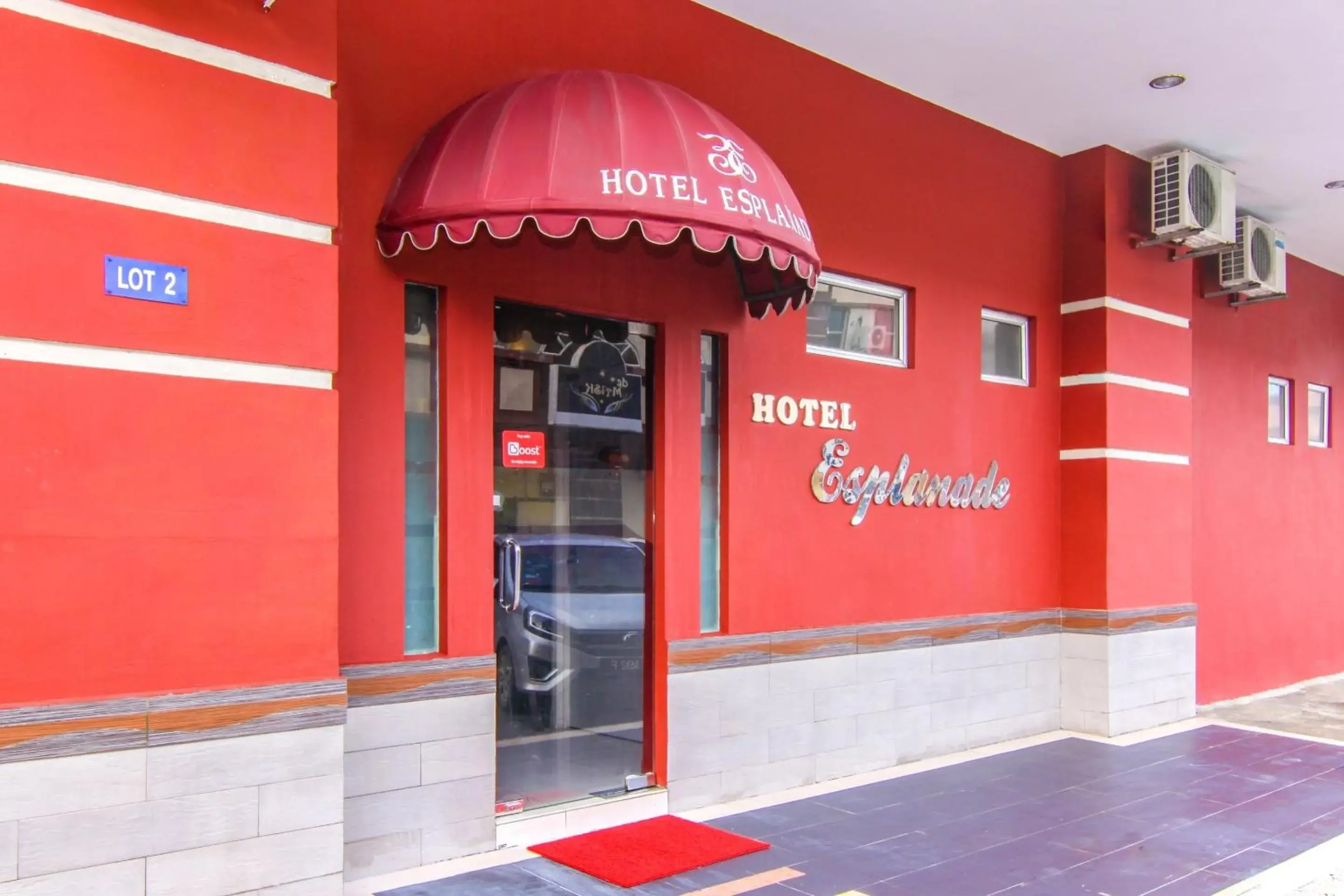 Facade/entrance in Hotel O Esplanade Facade/entrance in Hotel O Esplanade