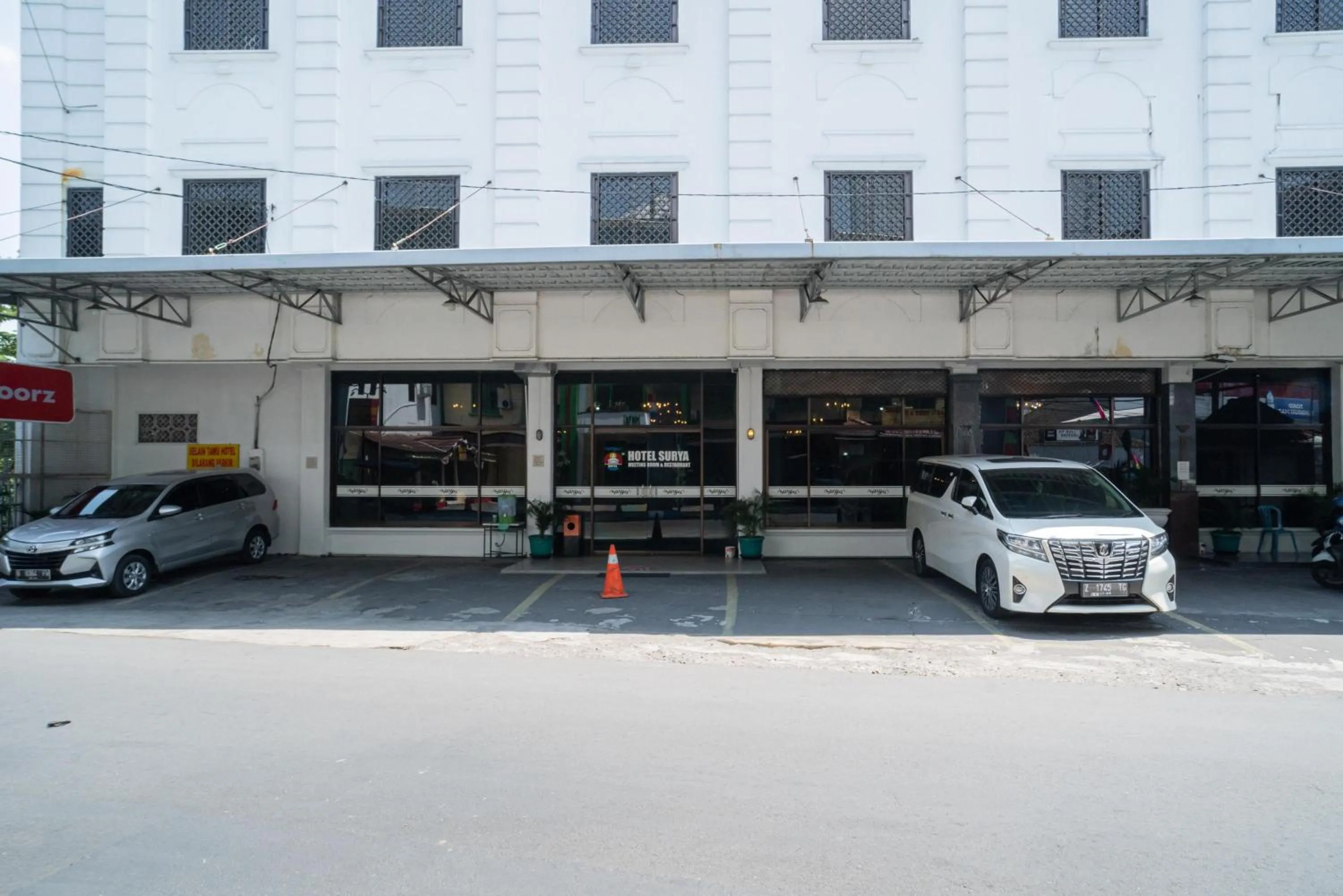 Property building in RedDoorz Plus at Hotel Surya Solo