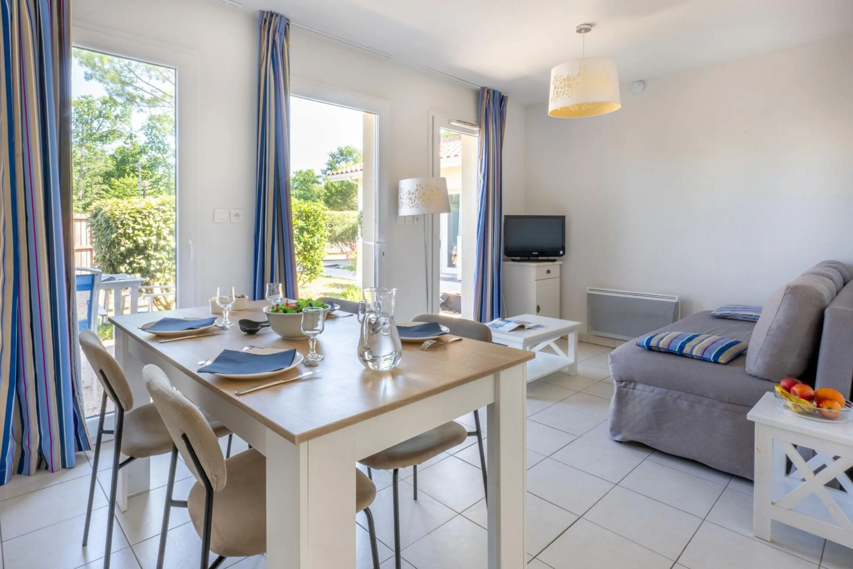 Dining area in Résidence Odalys Le Petit Pont