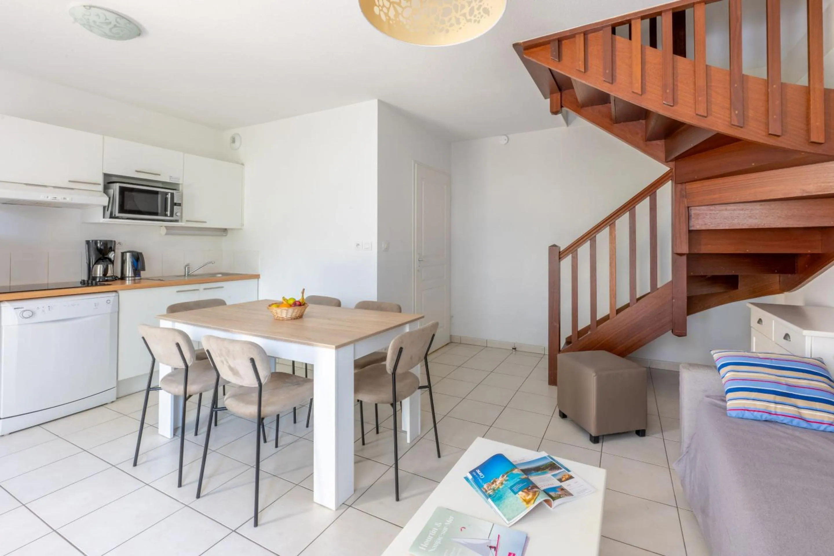 Dining area in Résidence Odalys Le Petit Pont
