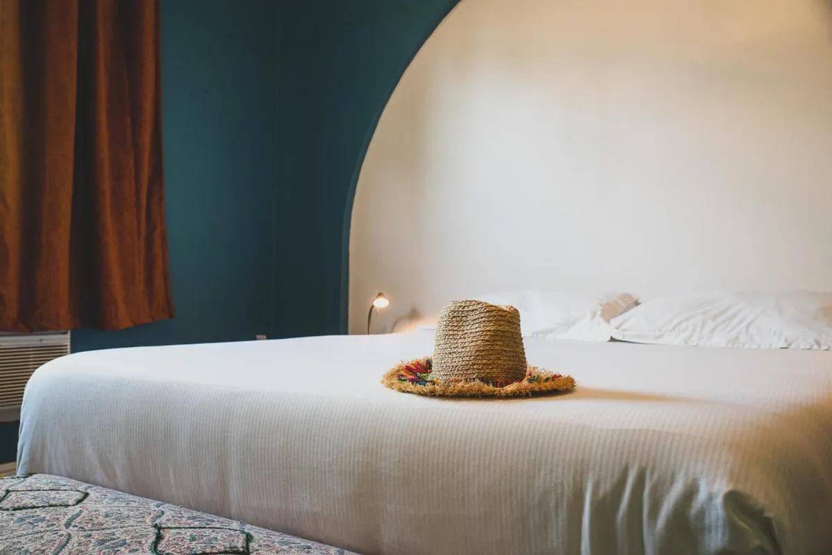 Bed in Numero Uno Beach House