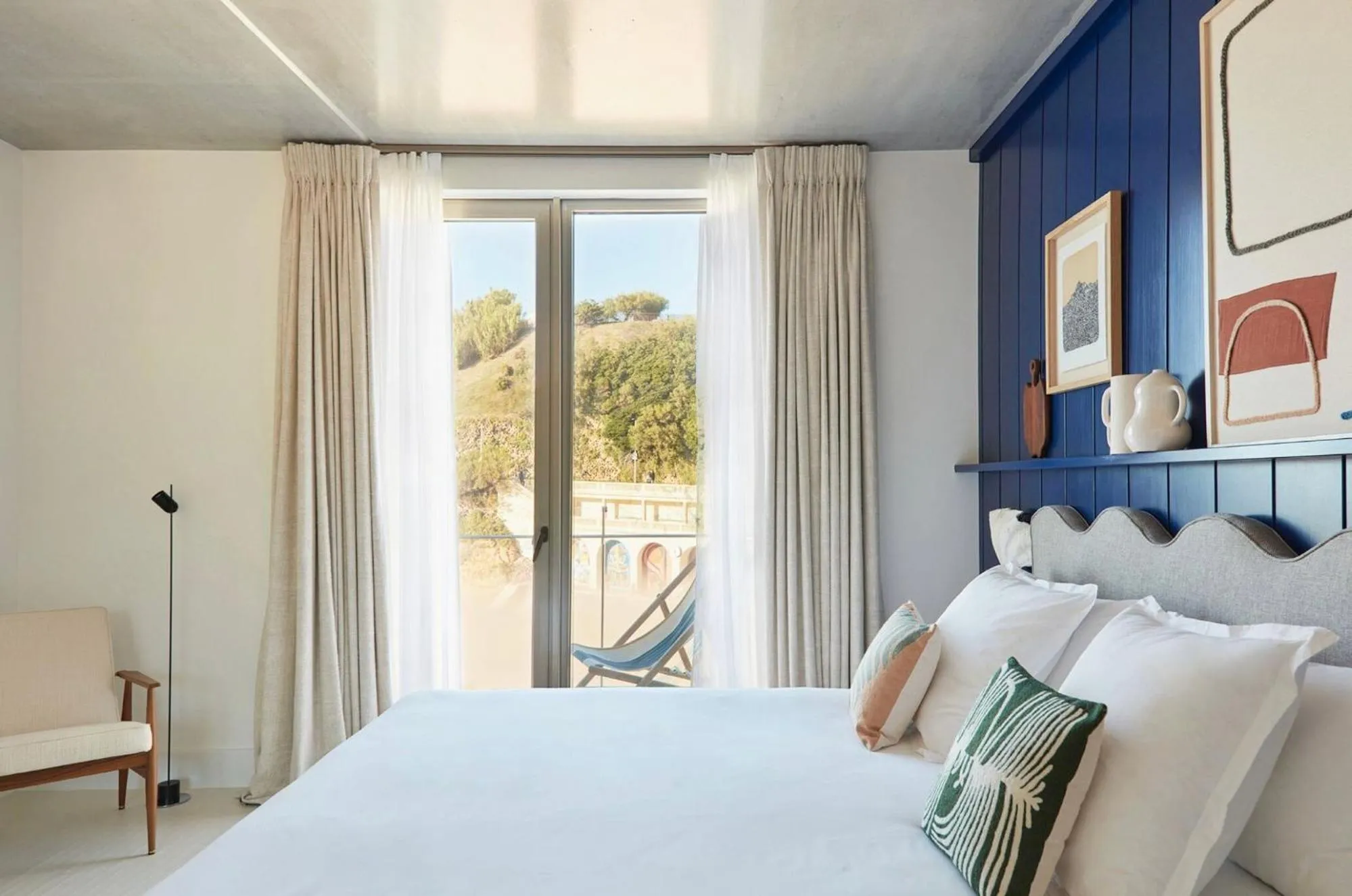 Bedroom, Bed in Hôtel de La Plage