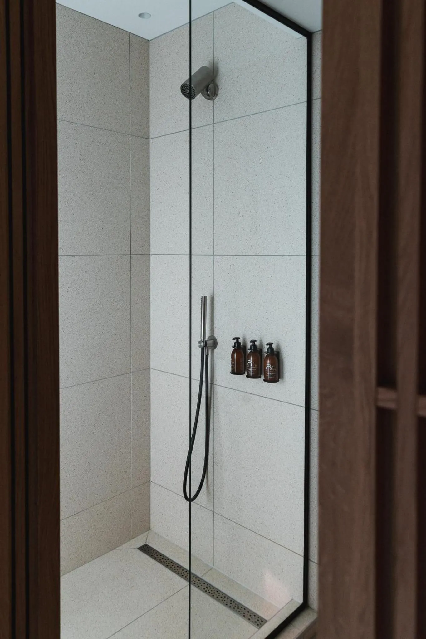 Shower in Hôtel de La Plage