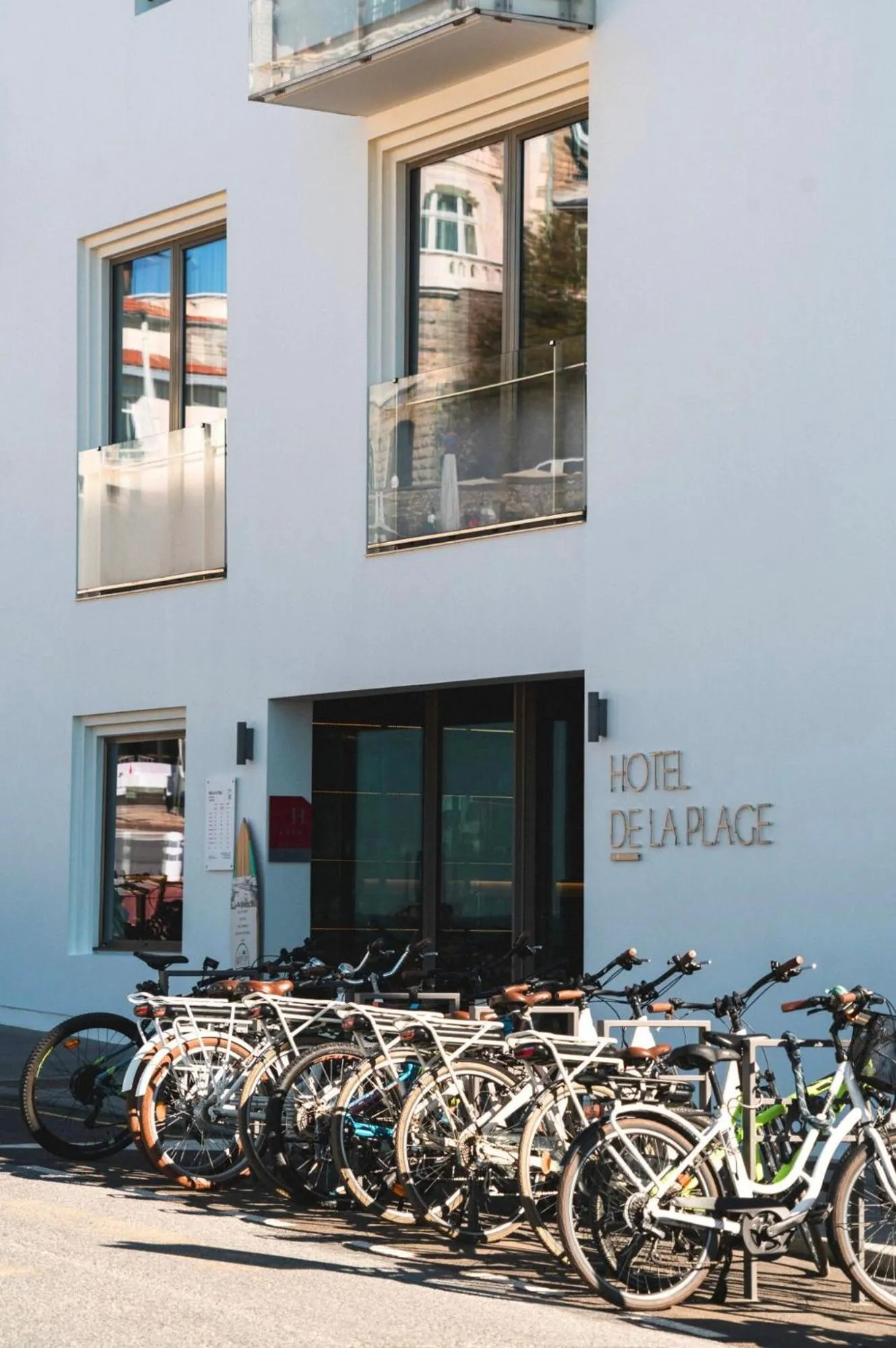 Facade/entrance in Hôtel de La Plage
