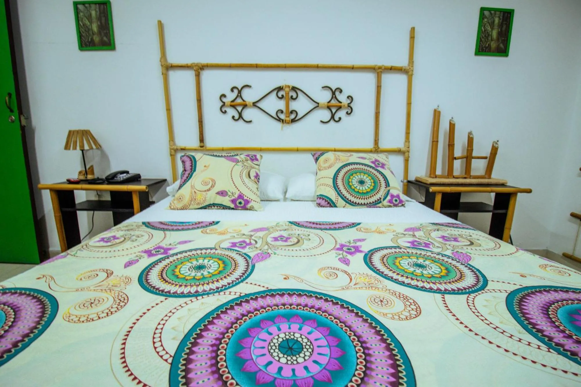 Bed in Hotel Zandu