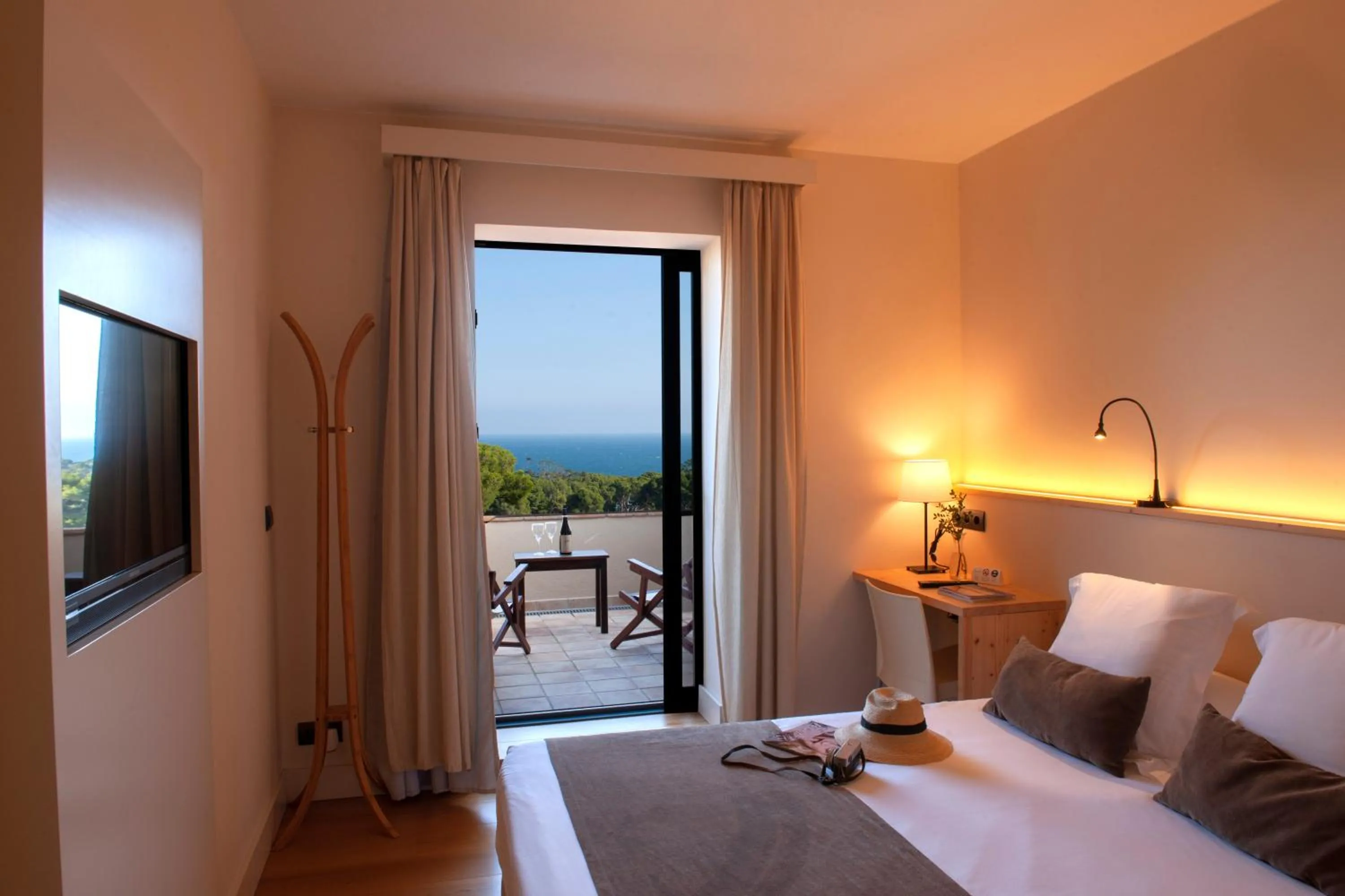 Double Room with Terrace and Sea View   in L'Aixart Aiguablava Hotel