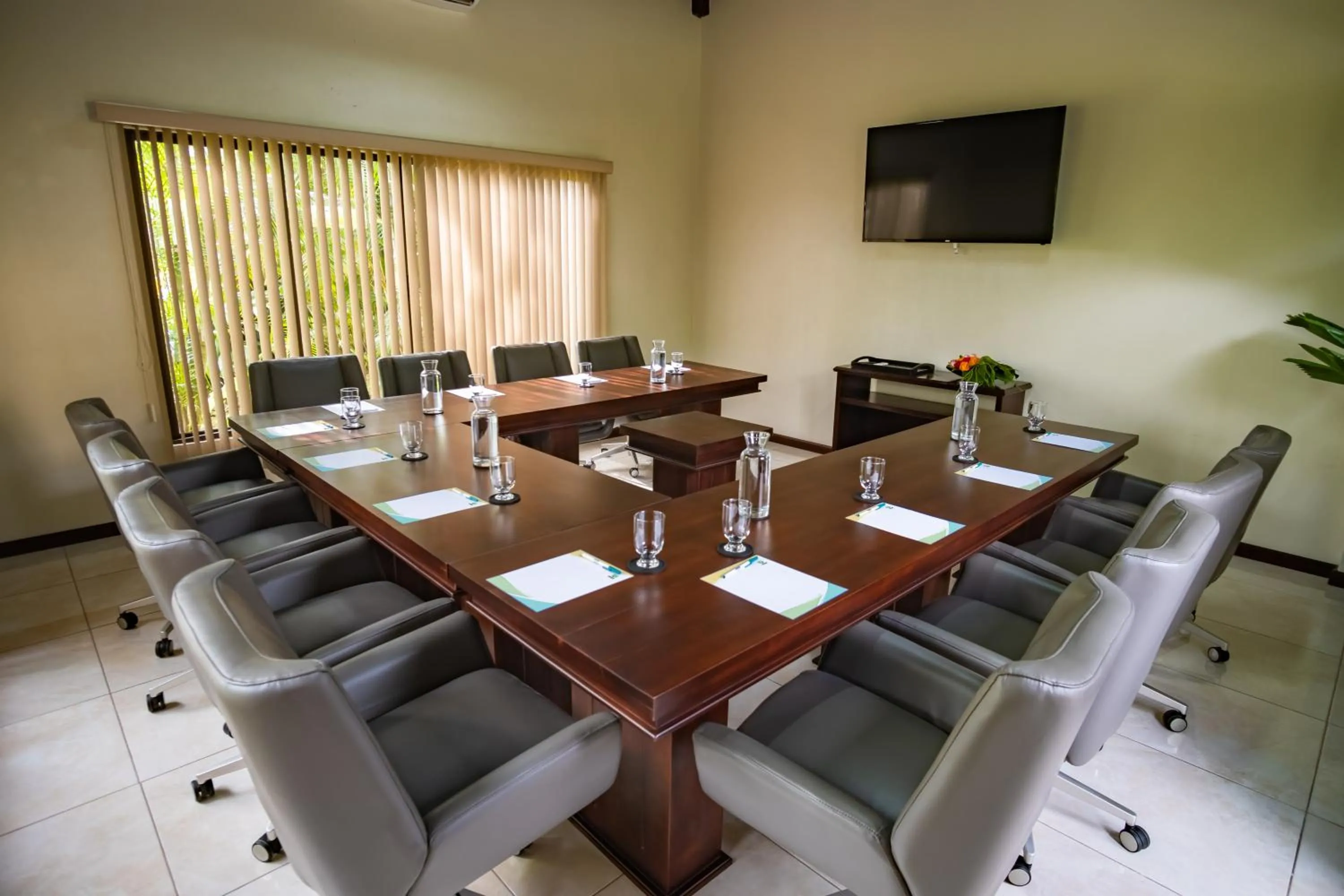 TV and multimedia in Hotel Lomas del Volcan