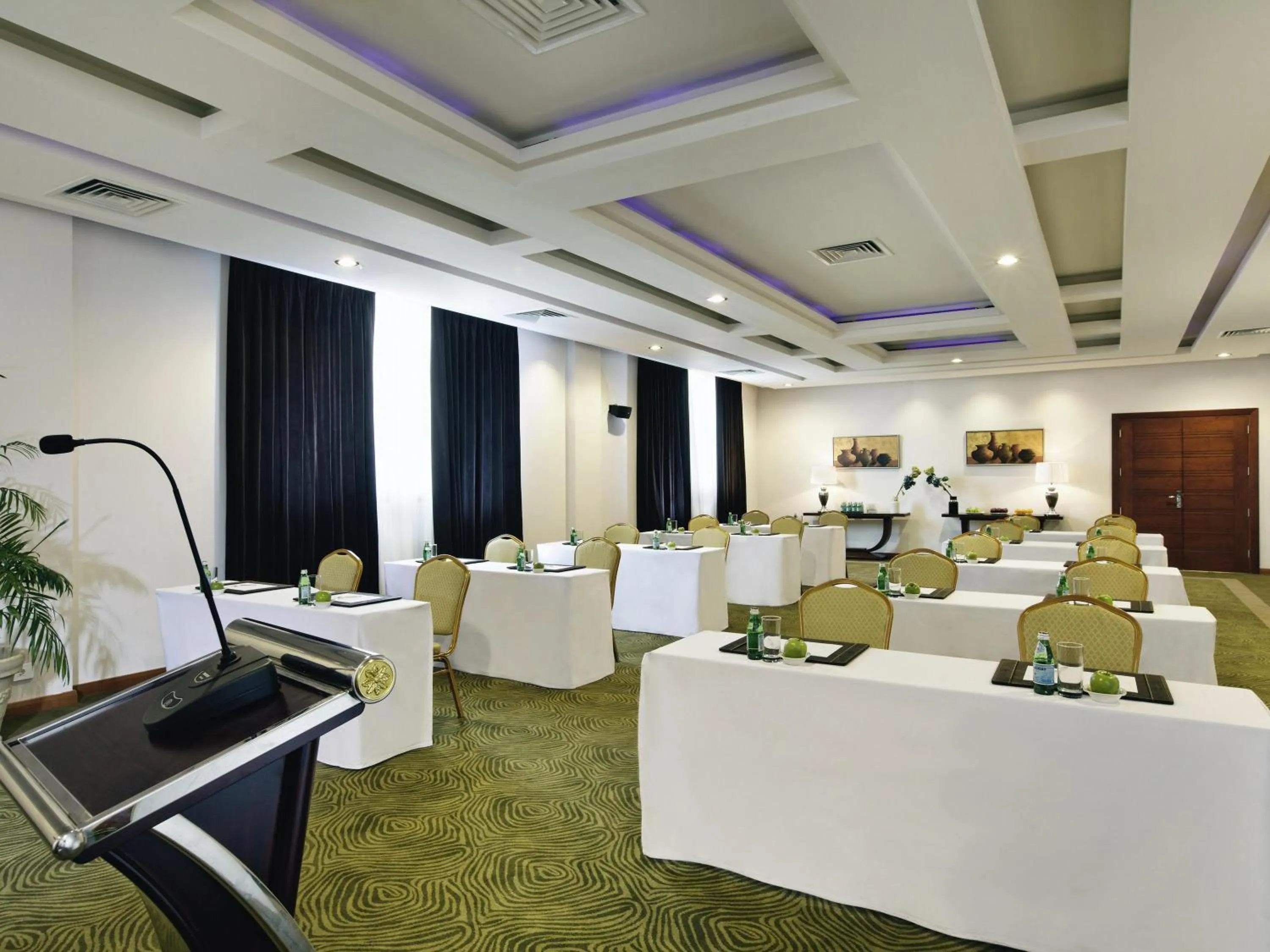 Meeting/conference room in Movenpick Waterpark Resort & Spa Soma Bay