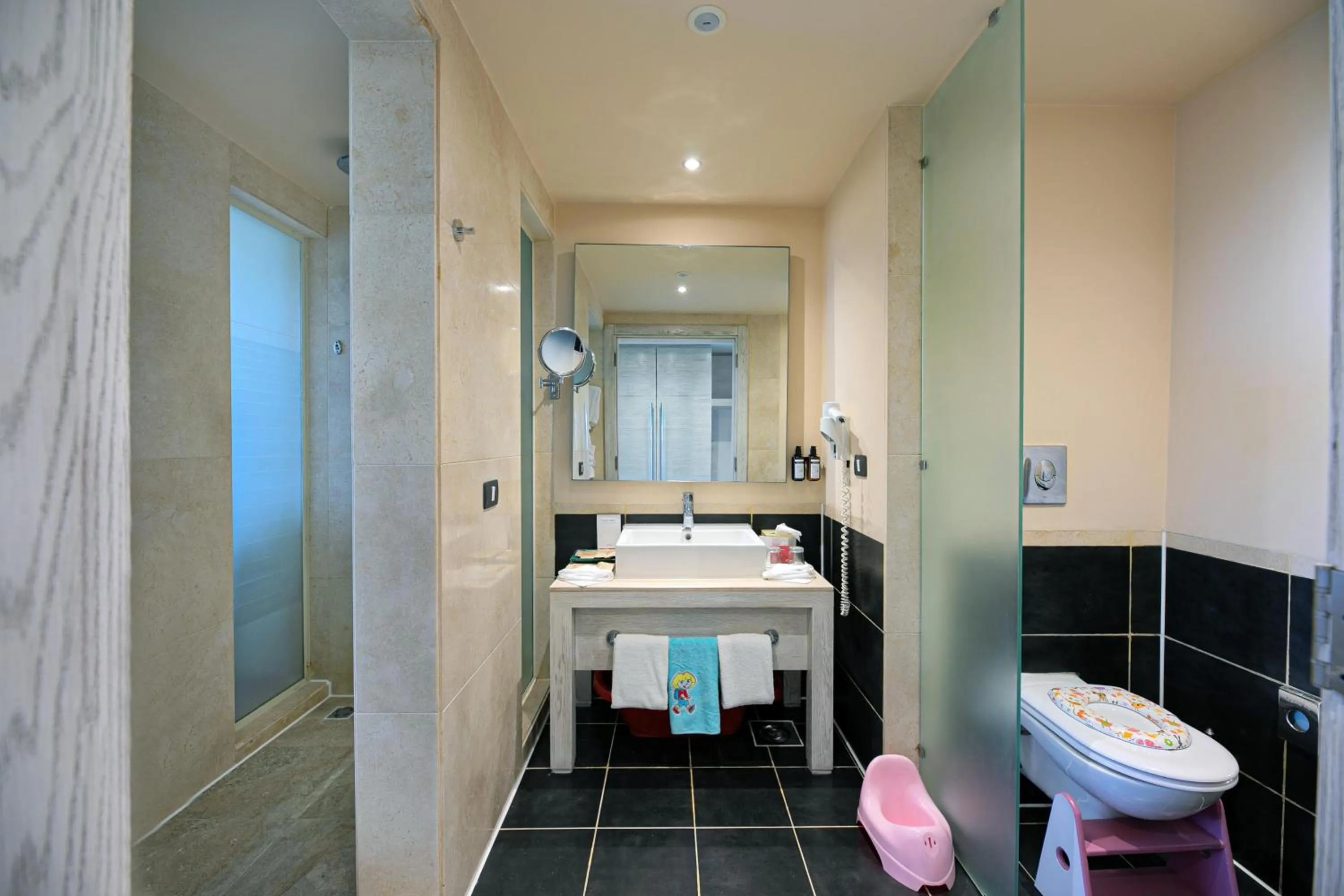 Bathroom in Movenpick Waterpark Resort & Spa Soma Bay