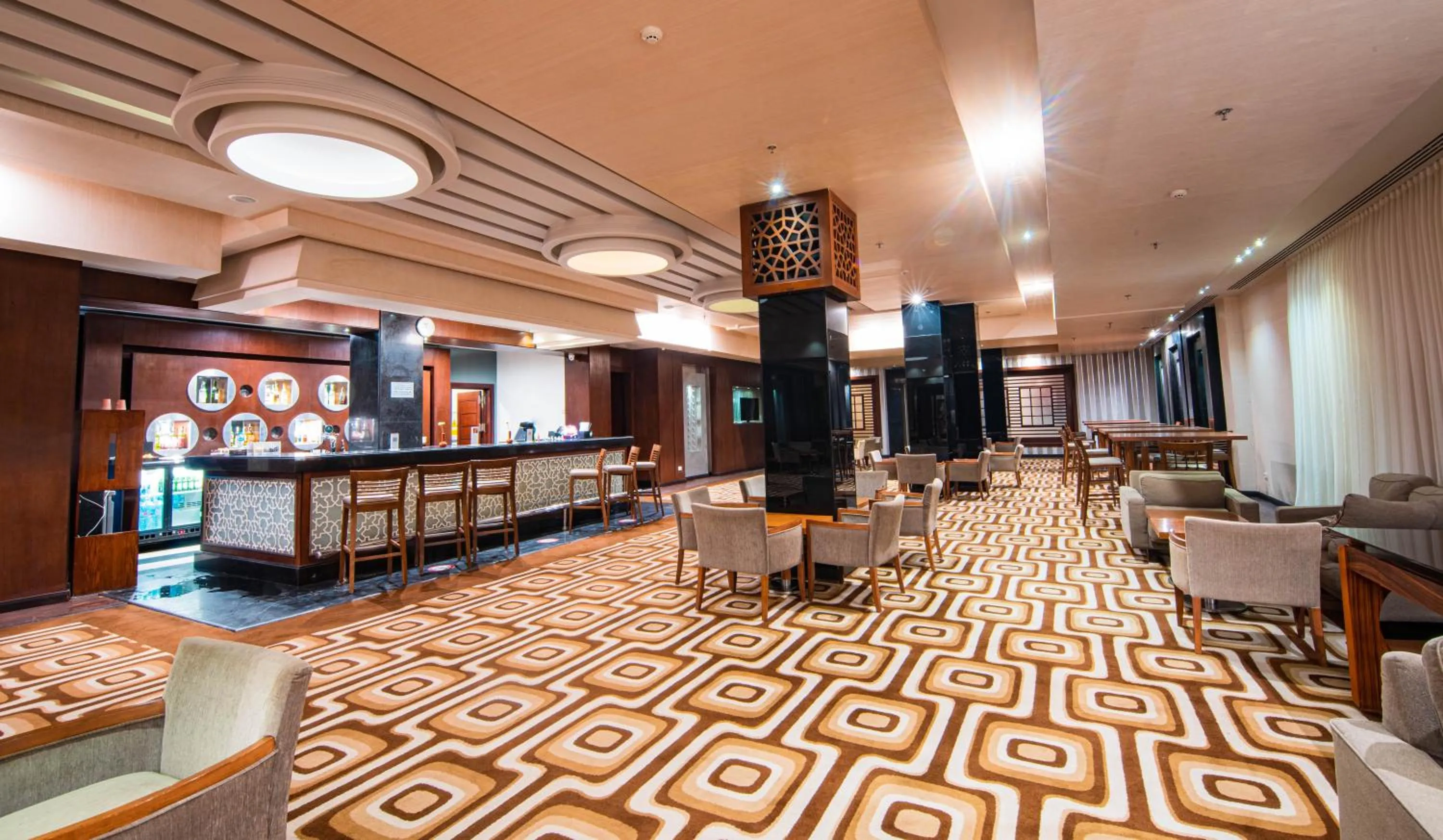 Lounge or bar in Movenpick Waterpark Resort & Spa Soma Bay