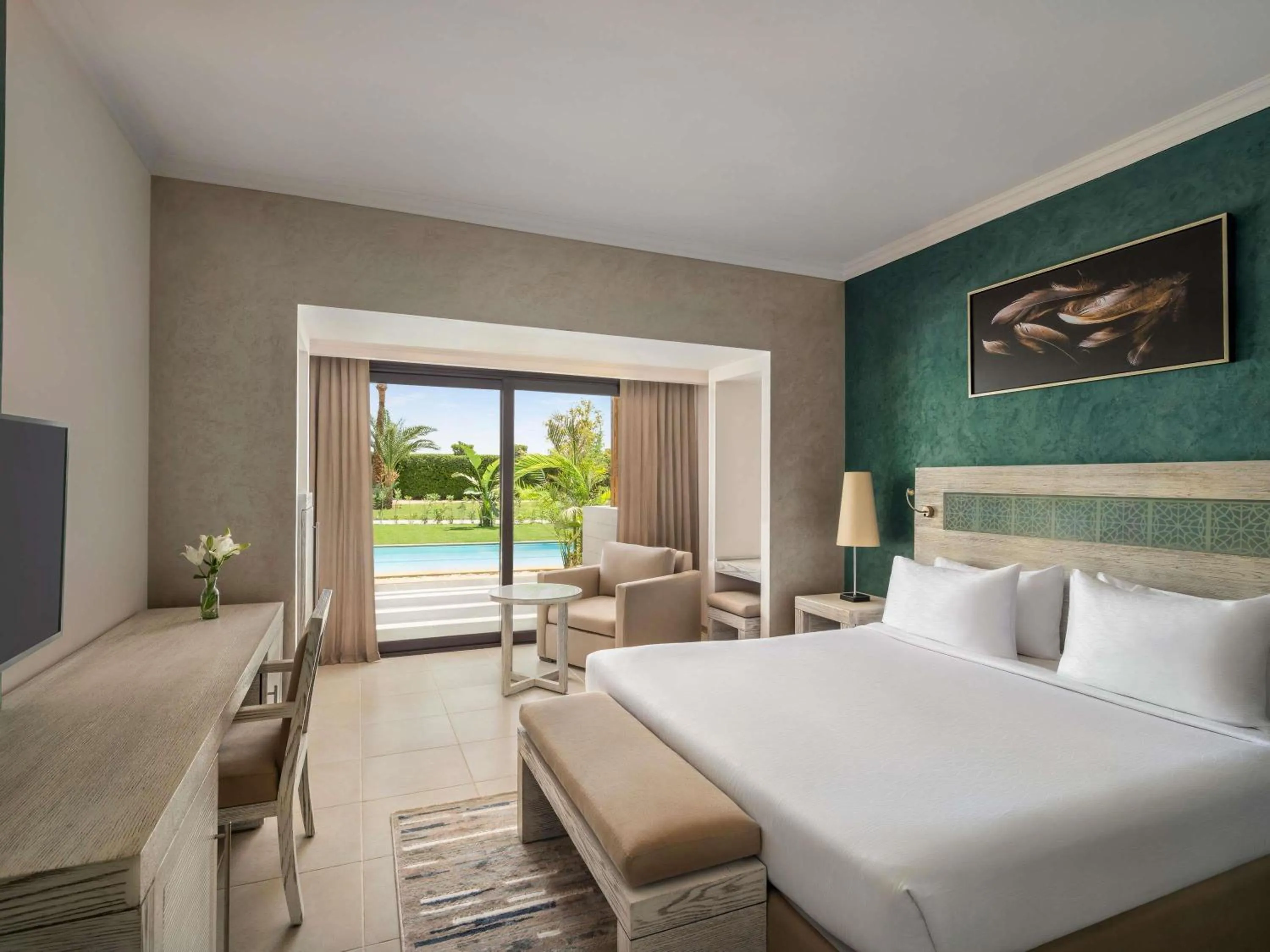 Bedroom, Bed in Movenpick Waterpark Resort & Spa Soma Bay