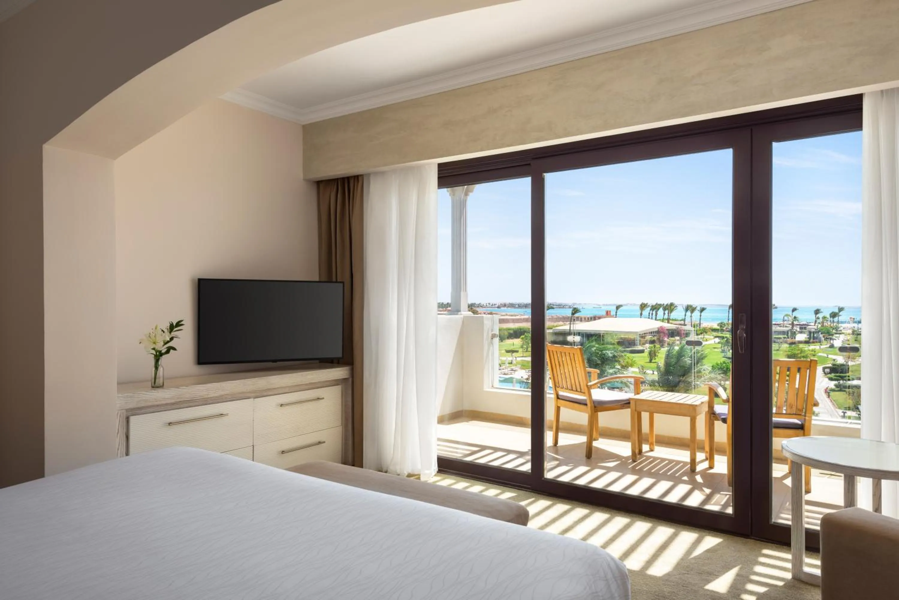 View (from property/room), Bed in Movenpick Waterpark Resort & Spa Soma Bay