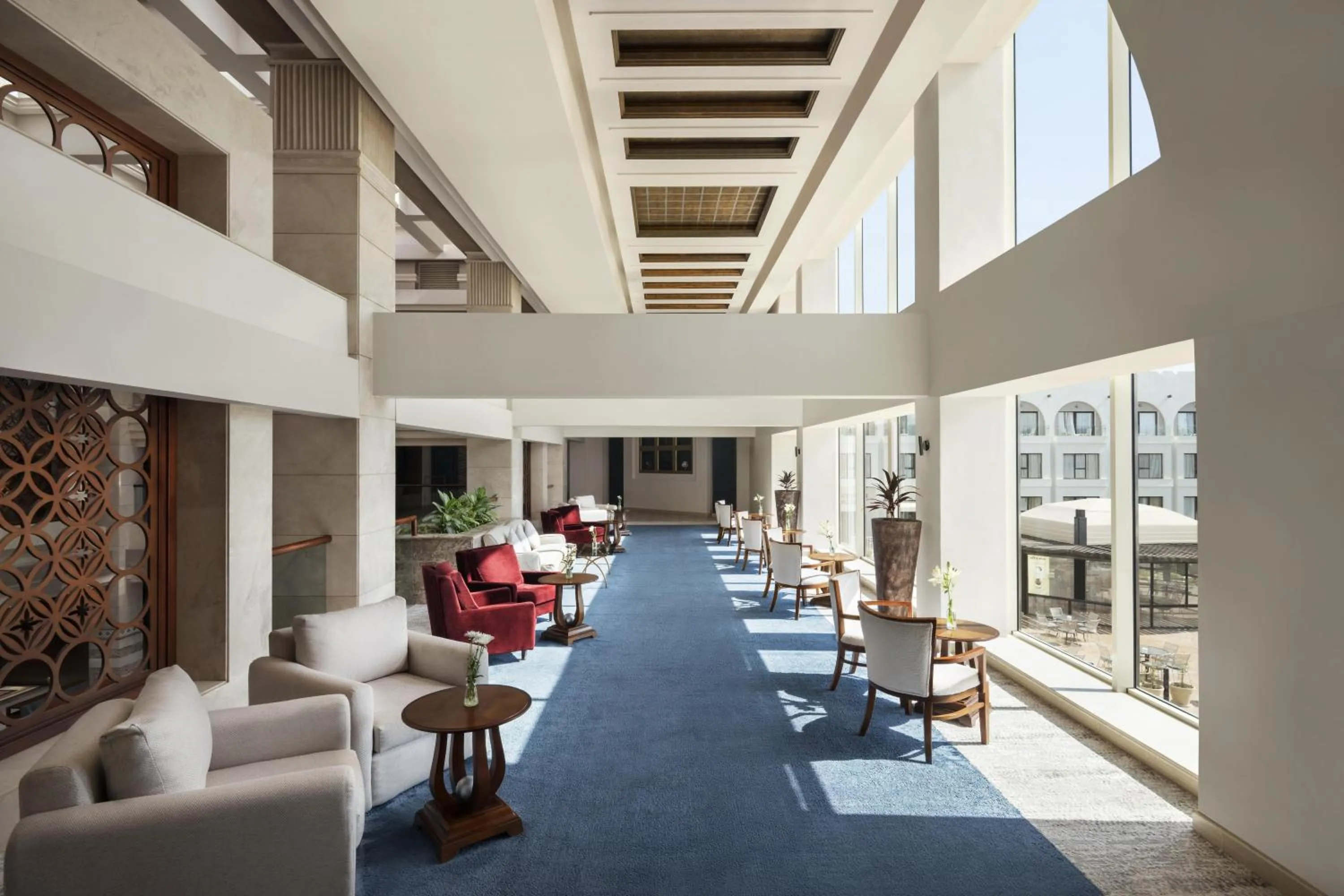 Lounge or bar in Movenpick Waterpark Resort & Spa Soma Bay