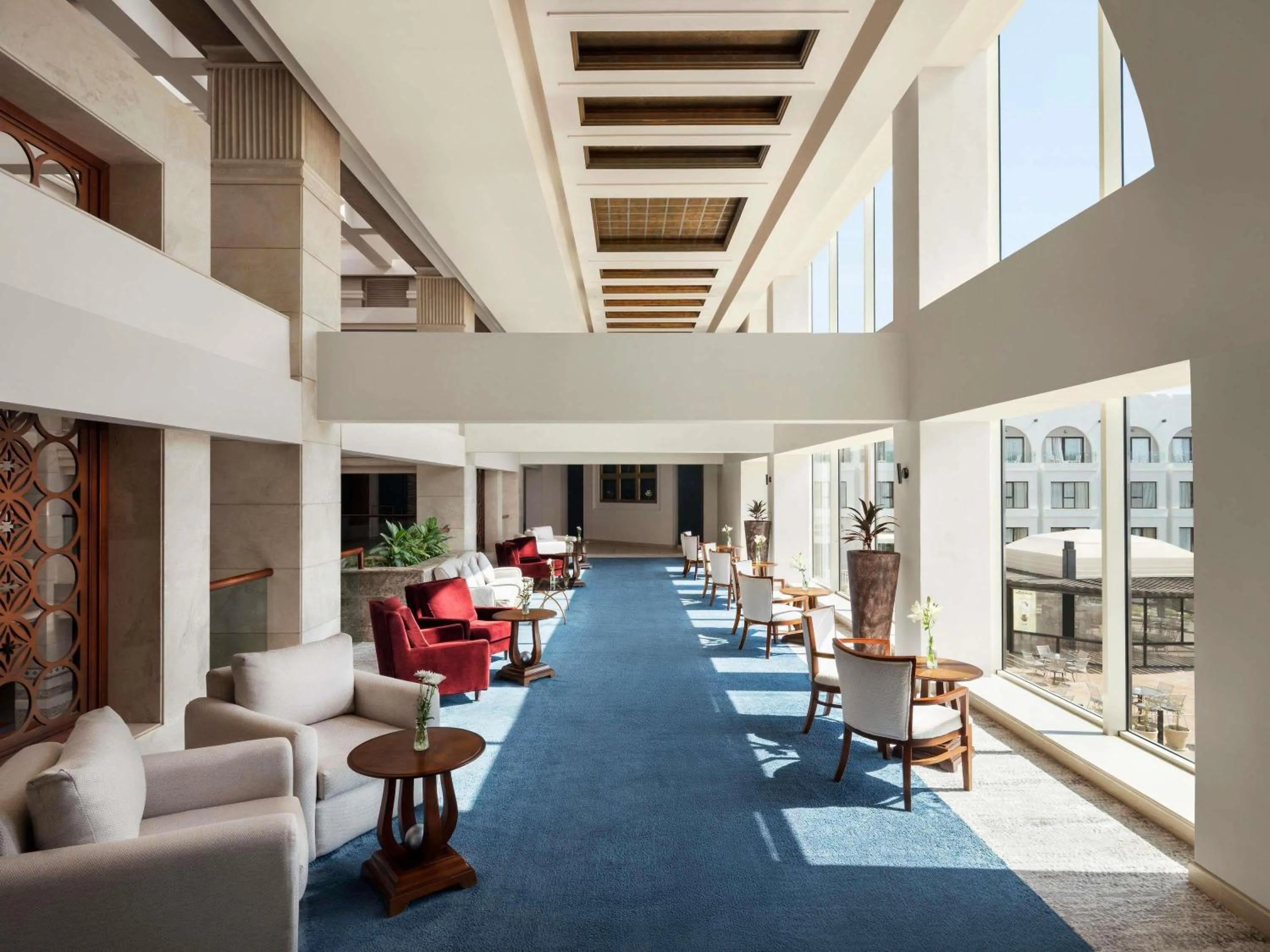 Lounge or bar in Movenpick Waterpark Resort & Spa Soma Bay