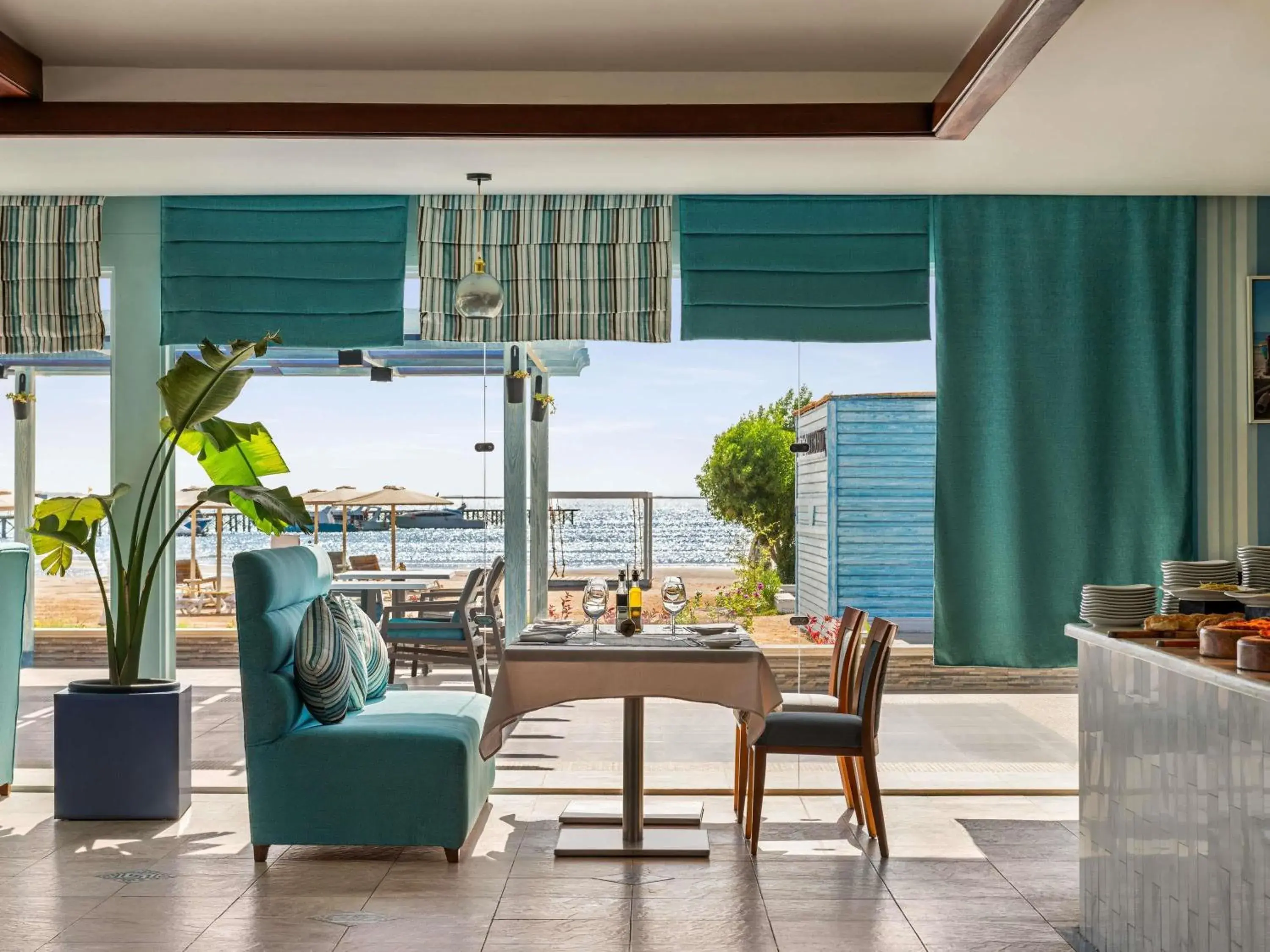 Restaurant/places to eat in Movenpick Waterpark Resort & Spa Soma Bay Restaurant/places to eat in Movenpick Waterpark Resort & Spa Soma Bay