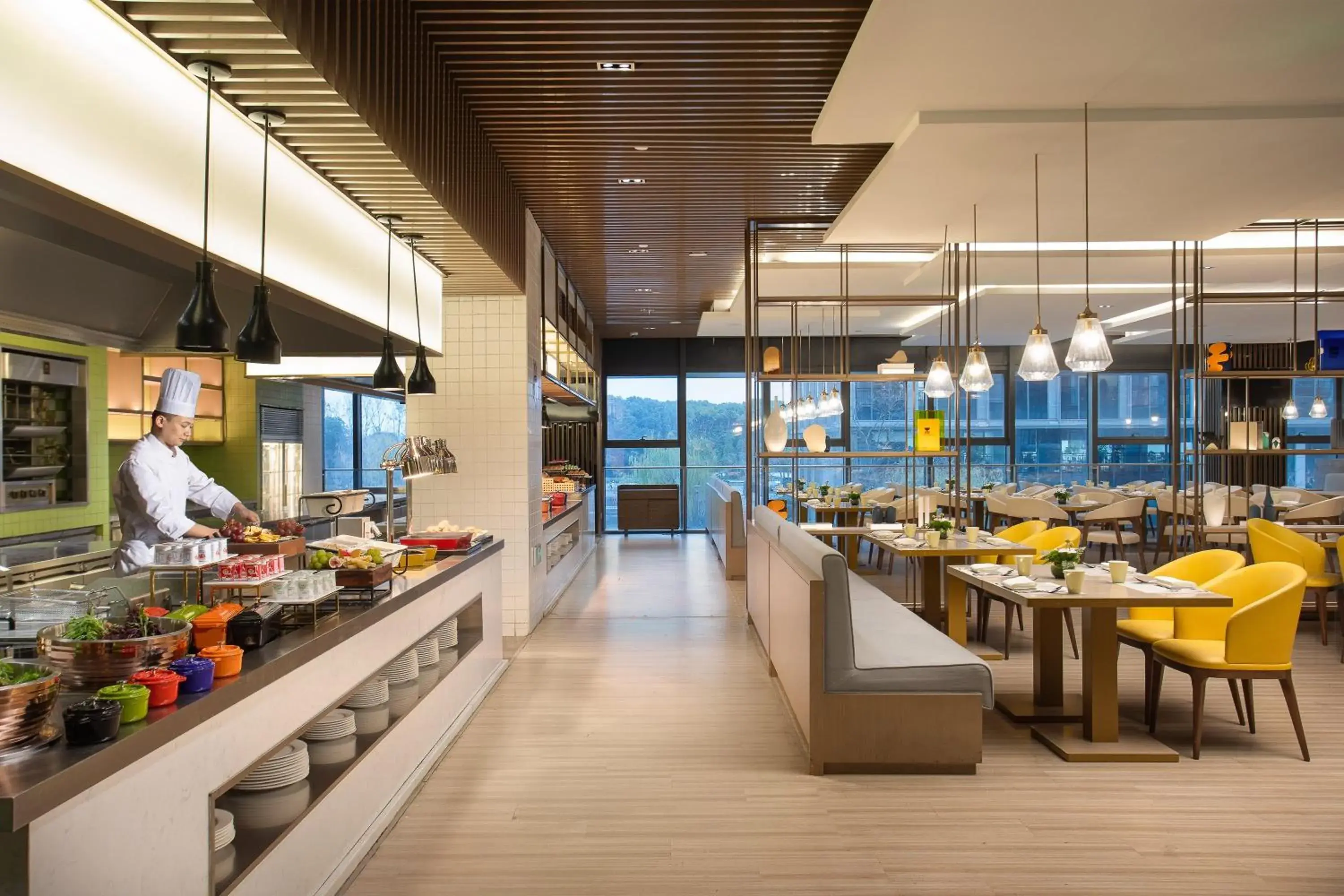 Restaurant/places to eat in voco Shanghai Hongqiao Hub by IHG - 20 Mins drive to Shanghai Hongqiao Int'l Airport And NECC Restaurant/places to eat in voco Shanghai Hongqiao Hub by IHG - 20 Mins drive to Shanghai Hongqiao Int'l Airport And NECC
