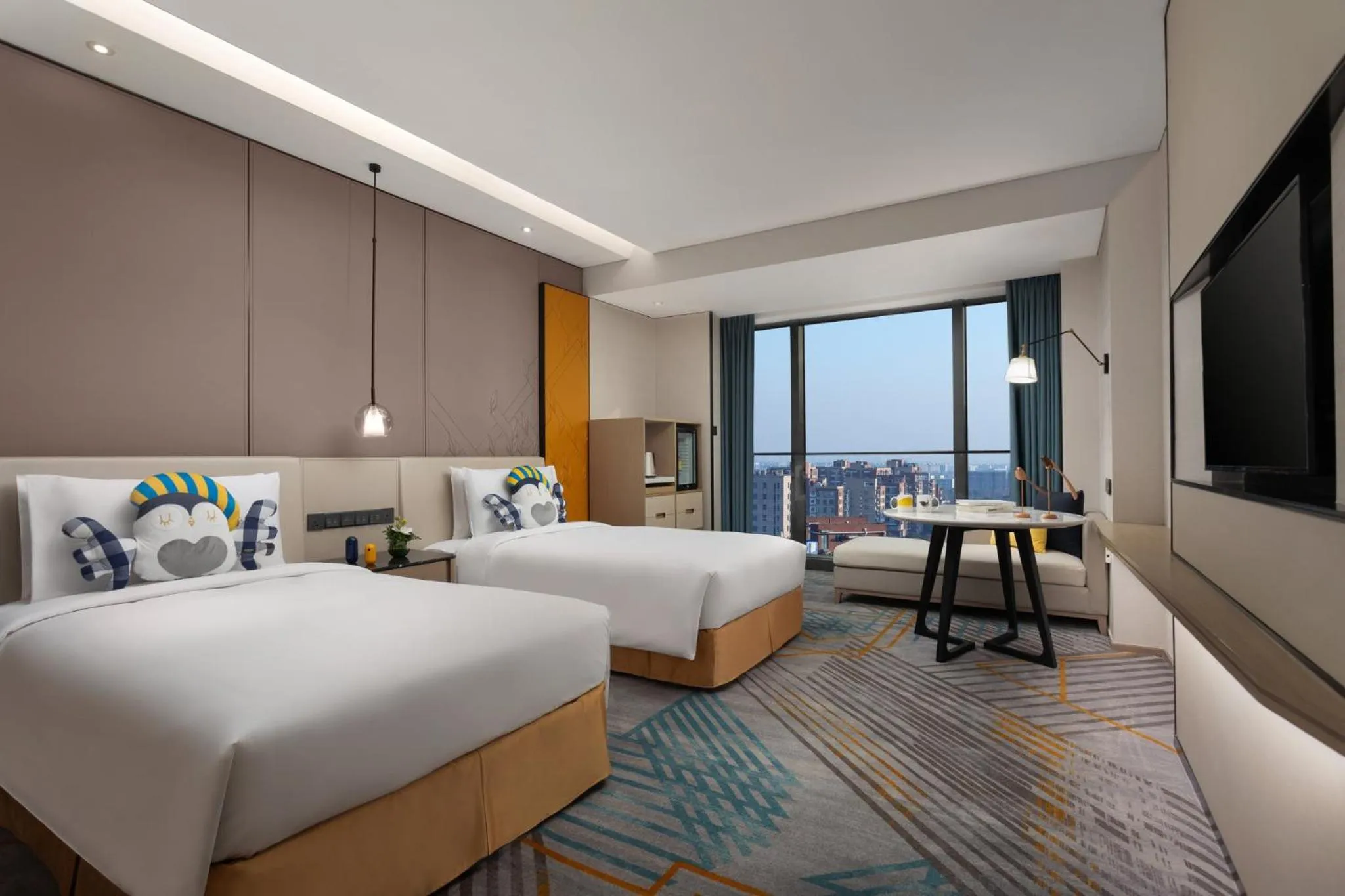 Photo of the whole room, Bed in voco Shanghai Hongqiao Hub by IHG