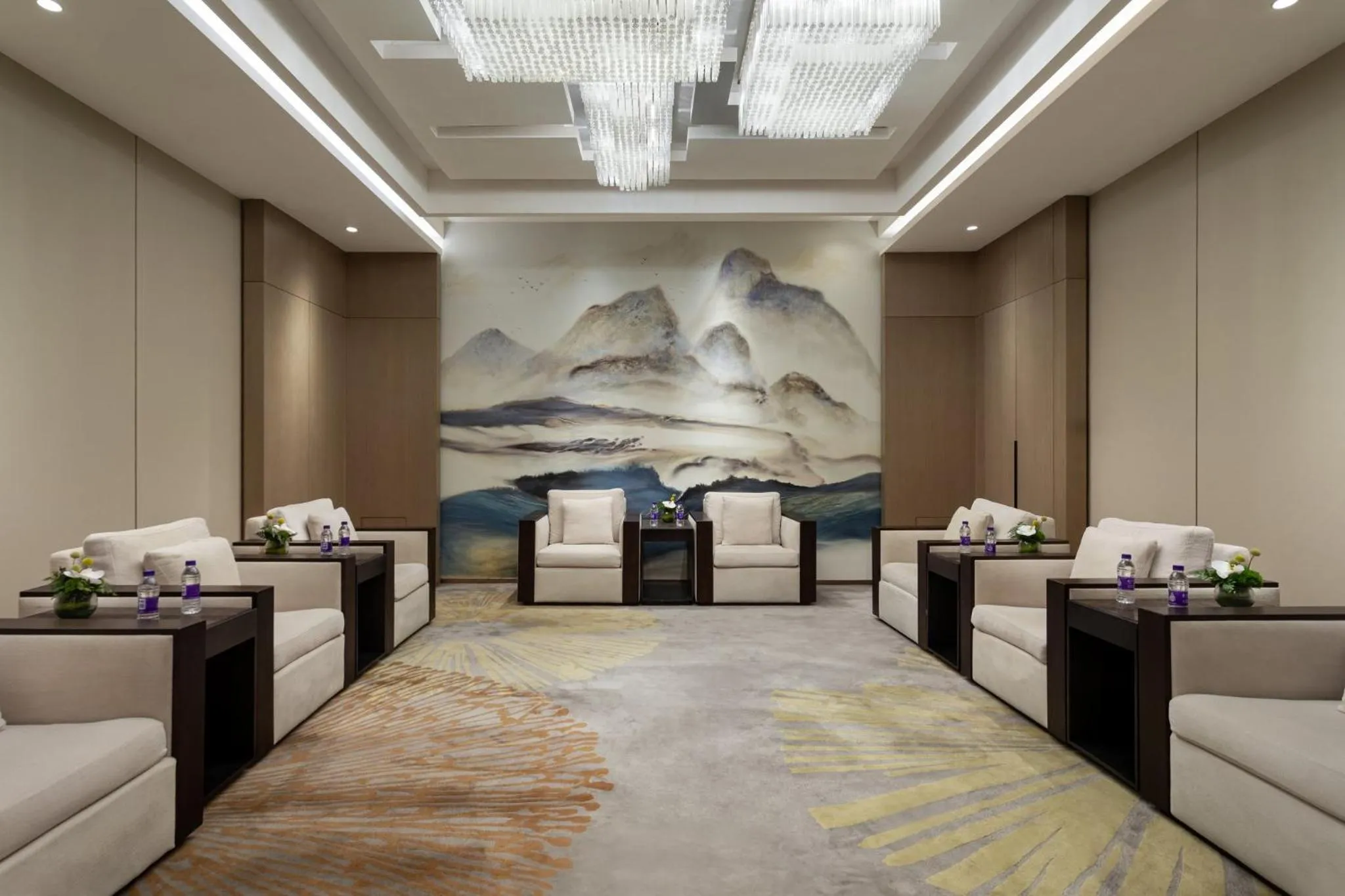 Meeting/conference room in voco Shanghai Hongqiao Hub by IHG - 20 Mins drive to Shanghai Hongqiao Int'l Airport And NECC