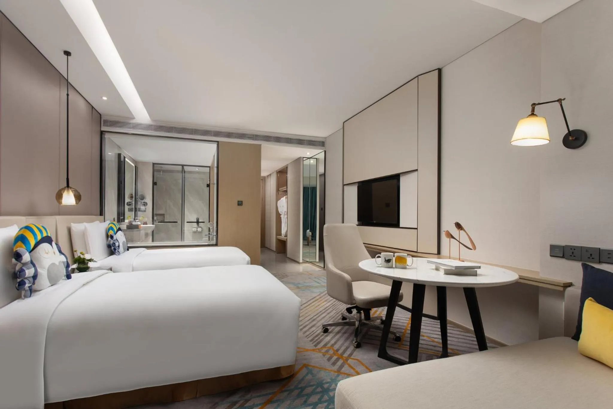 Photo of the whole room, Bed in voco Shanghai Hongqiao Hub by IHG - 20 Mins drive to Shanghai Hongqiao Int'l Airport And NECC