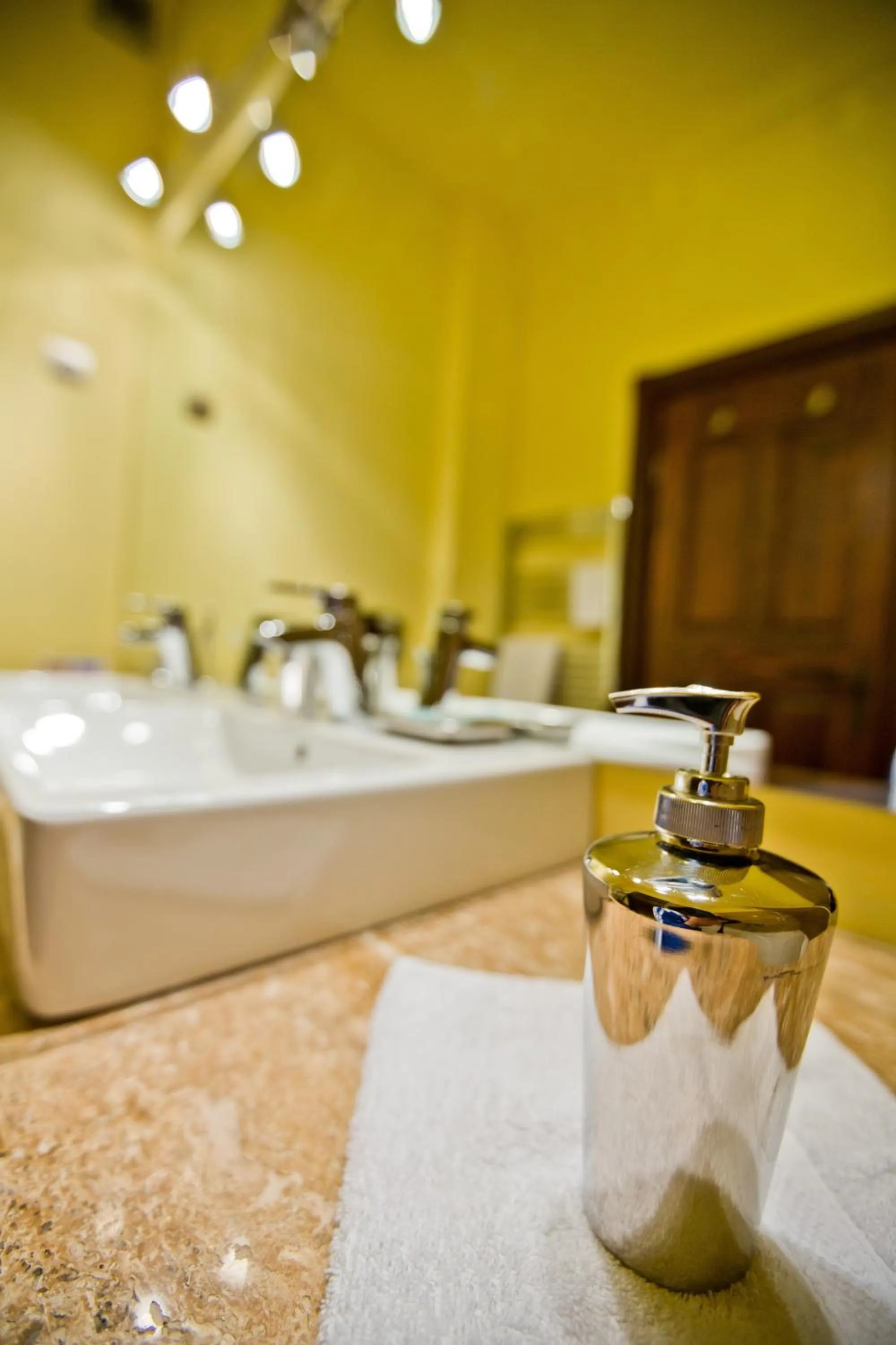 Bathroom in Casa Georgius Krauss Sighisoara