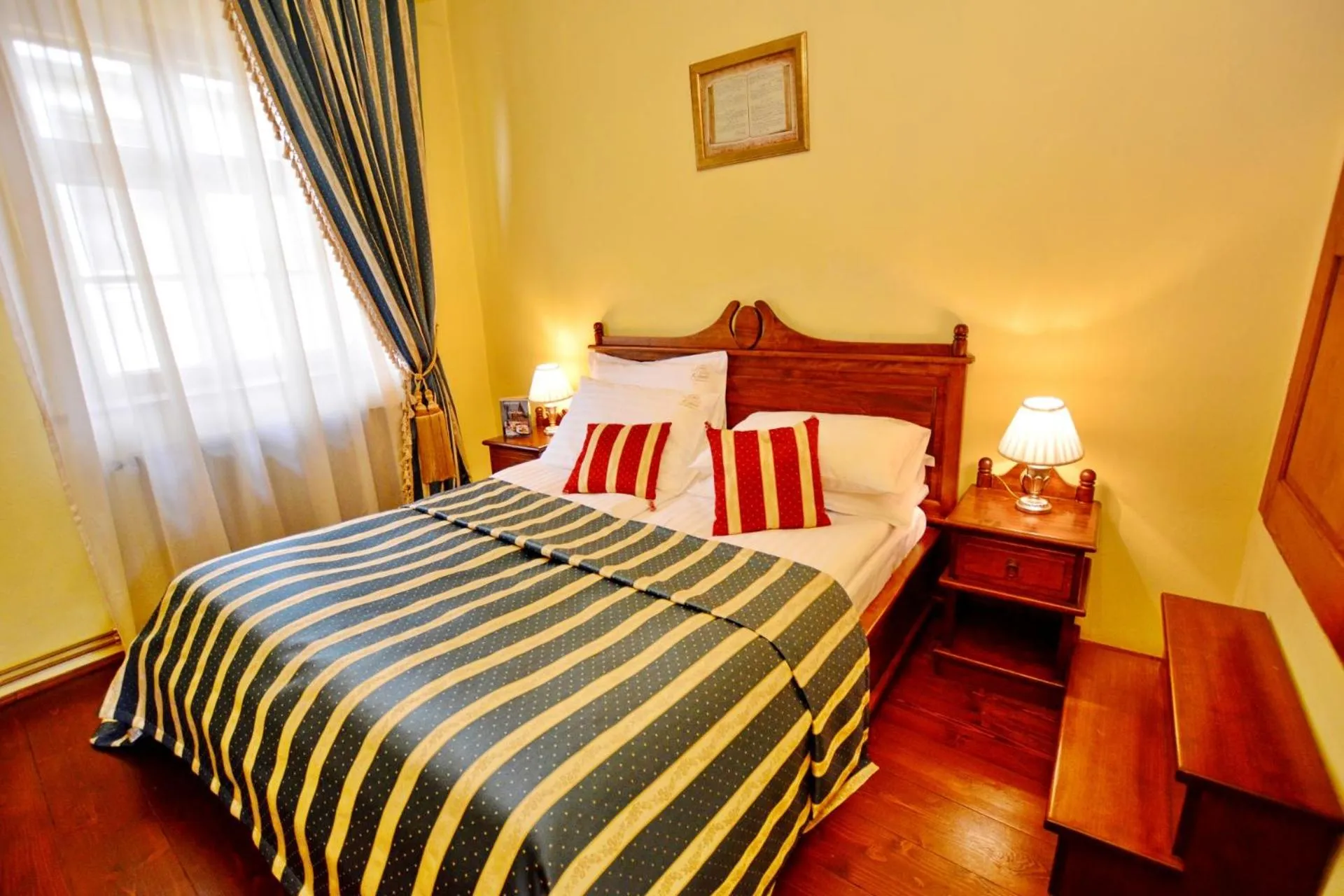 Bed in Casa Georgius Krauss Sighisoara