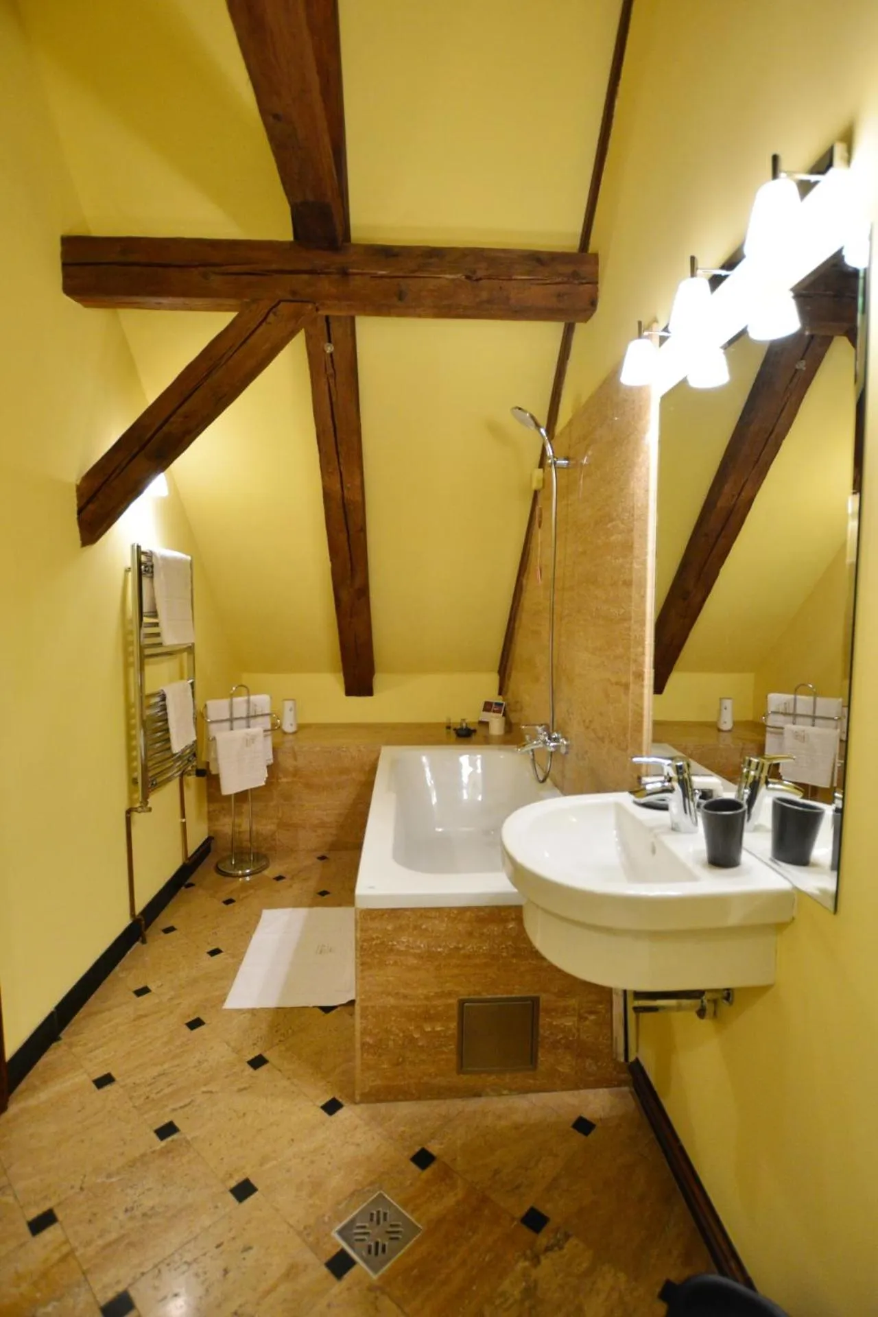 Bathroom in Casa Georgius Krauss Sighisoara