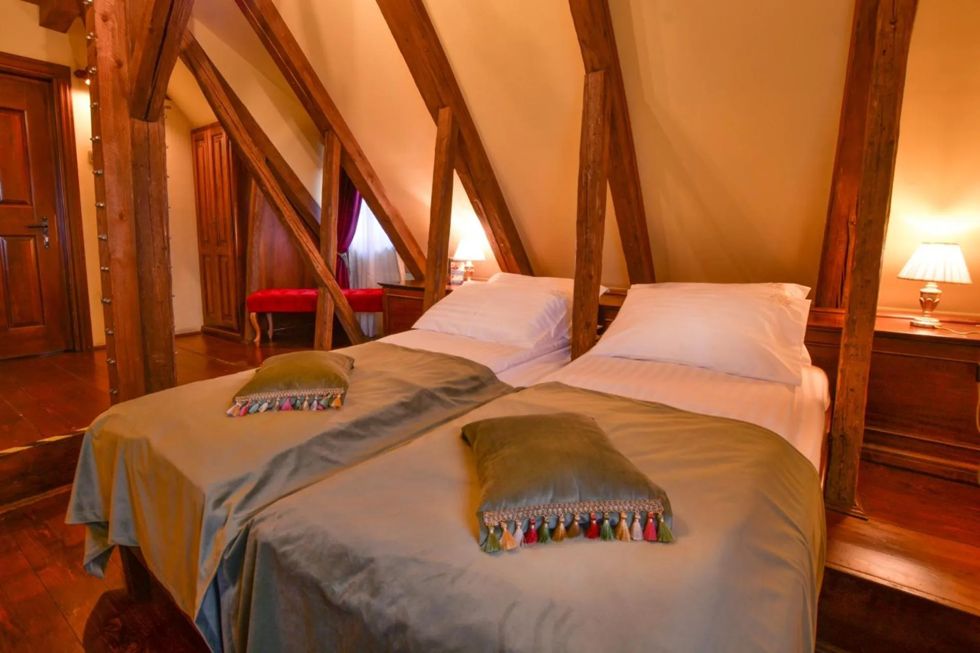 Bed in Casa Georgius Krauss Sighisoara