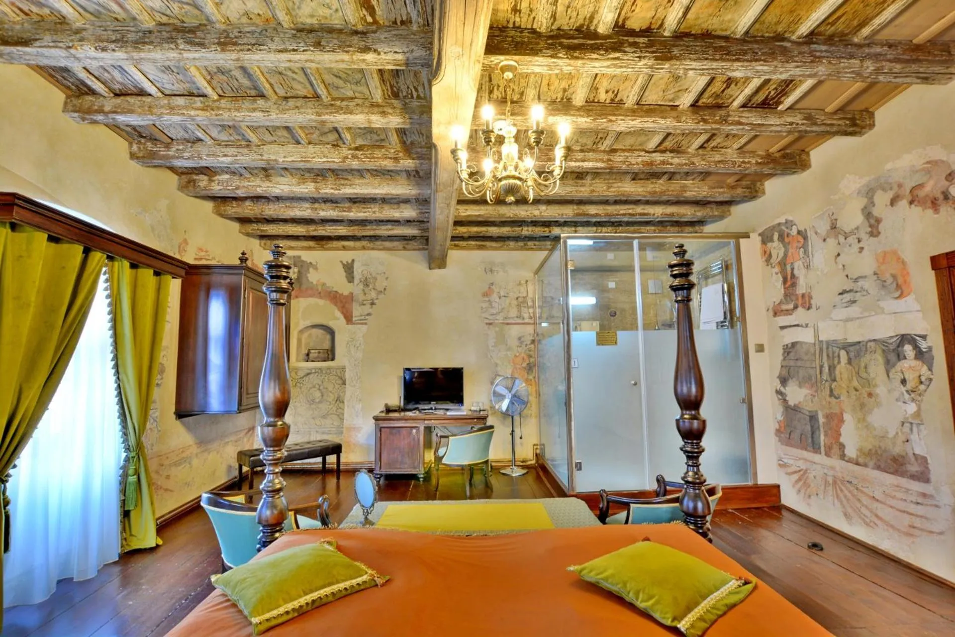 Decorative detail in Casa Georgius Krauss Sighisoara