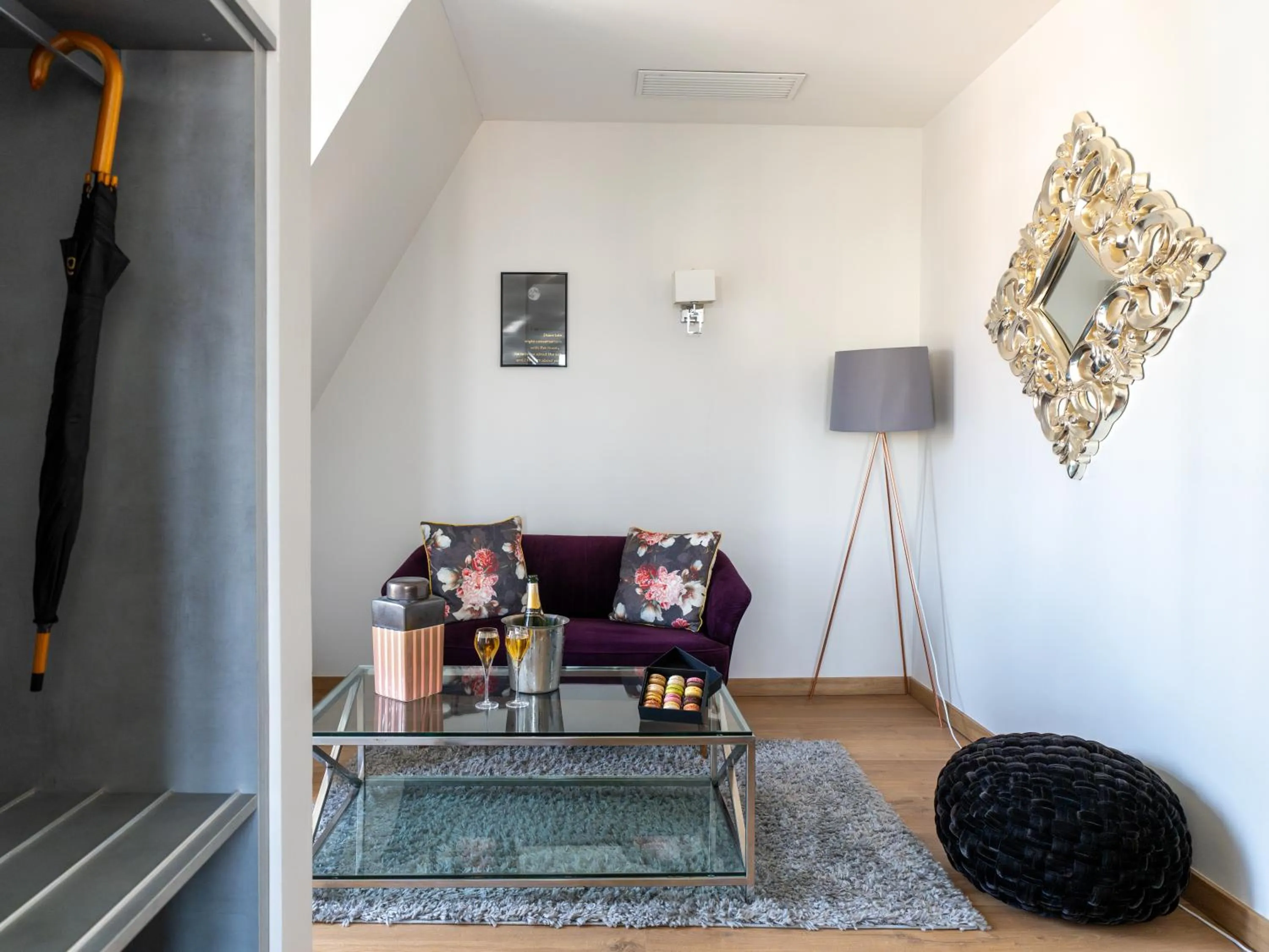 Living room in Hotel La Villa Nice Victor Hugo