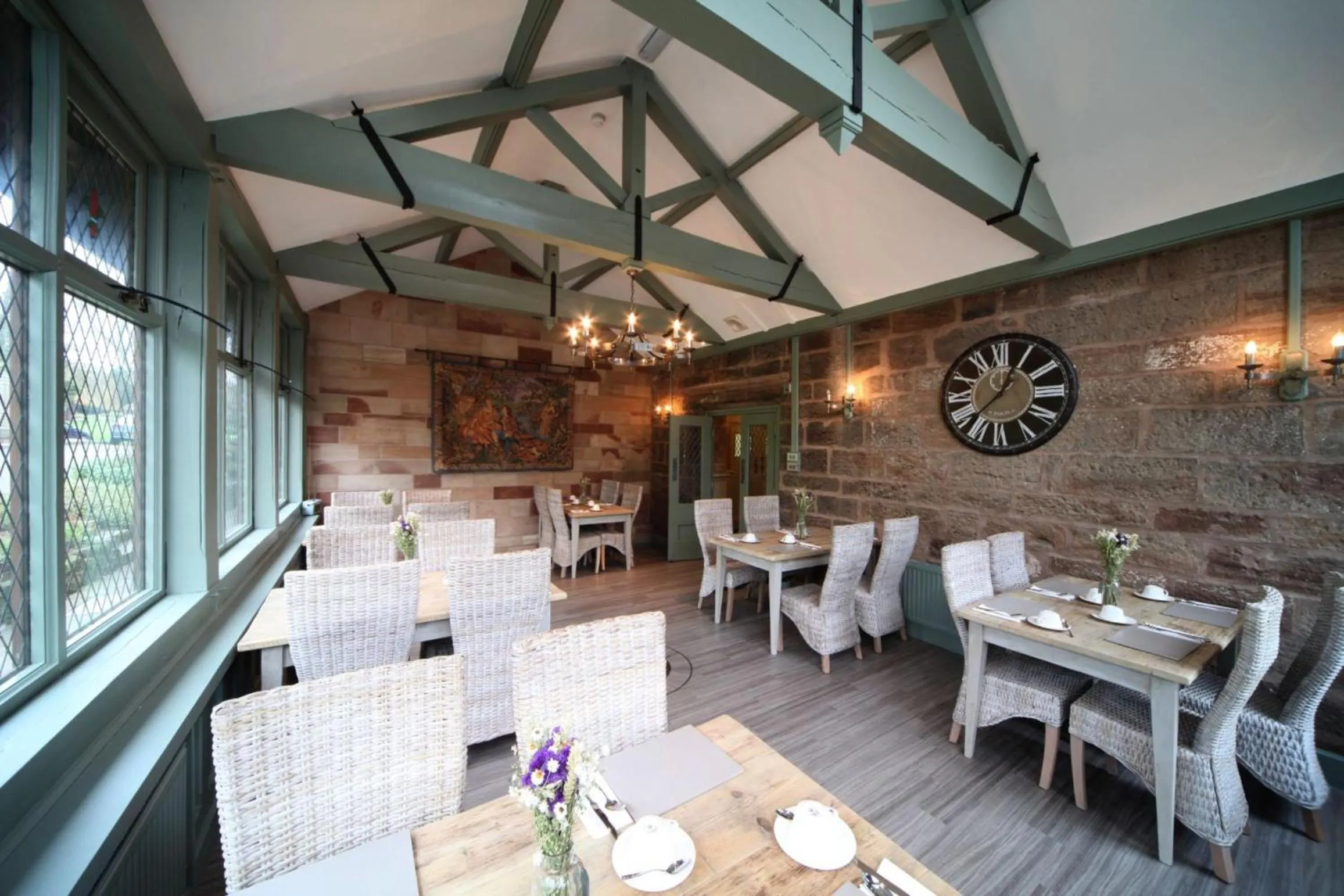 Restaurant/places to eat in Weston Hall