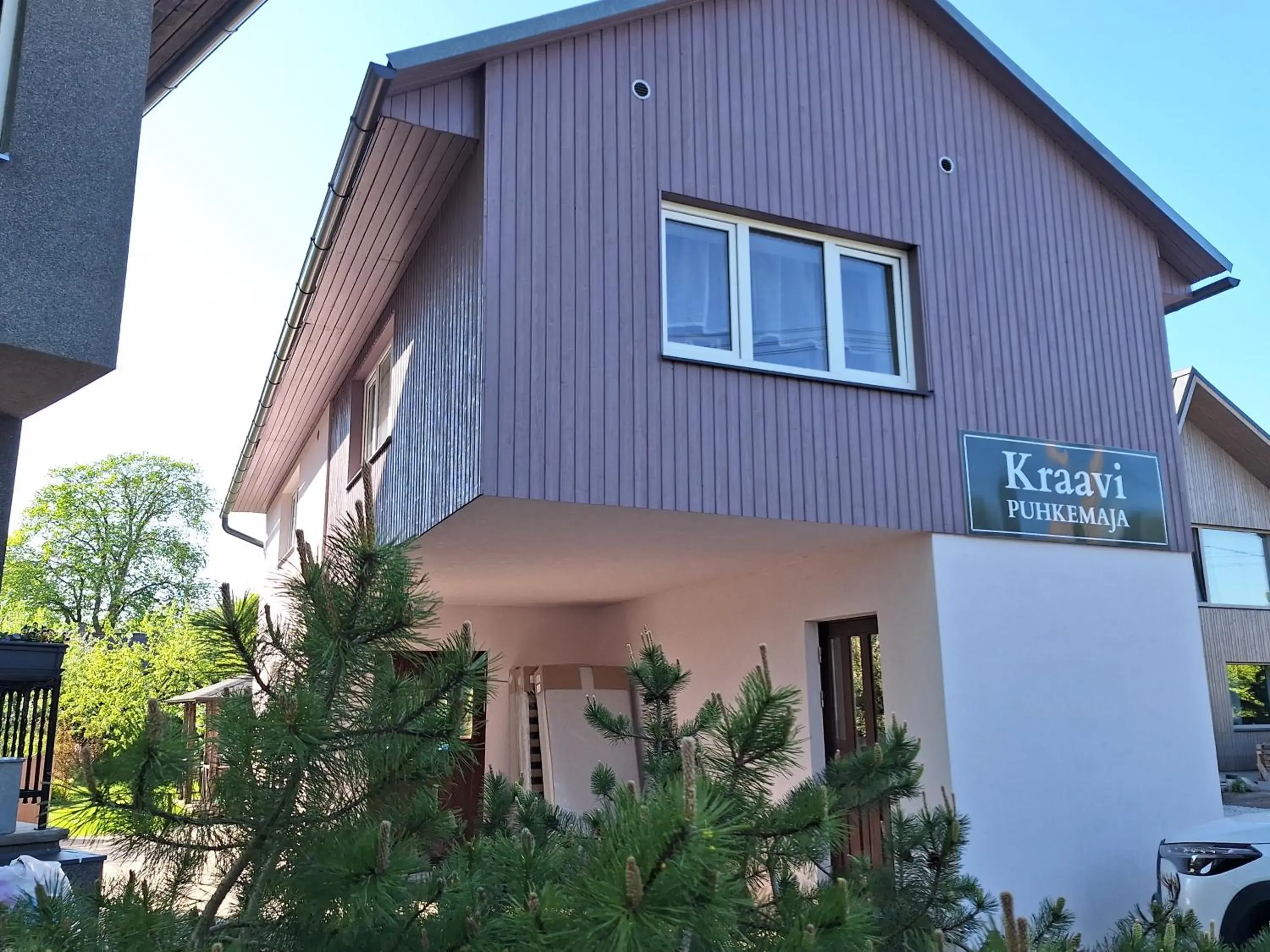 Twin Room with Garden View in Kraavi Guest Hostel Twin Room with Garden View in Kraavi Guest Hostel