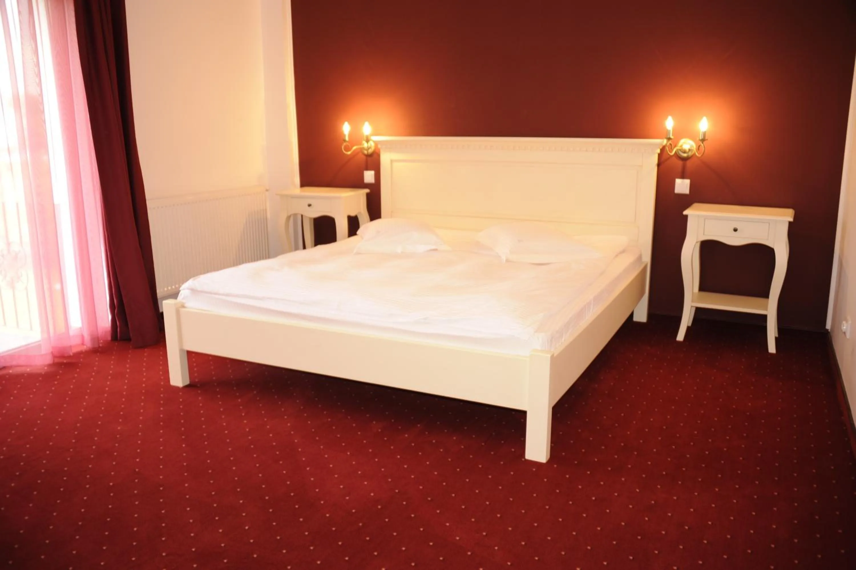 Photo of the whole room, Bed in Pensiunea Velvet