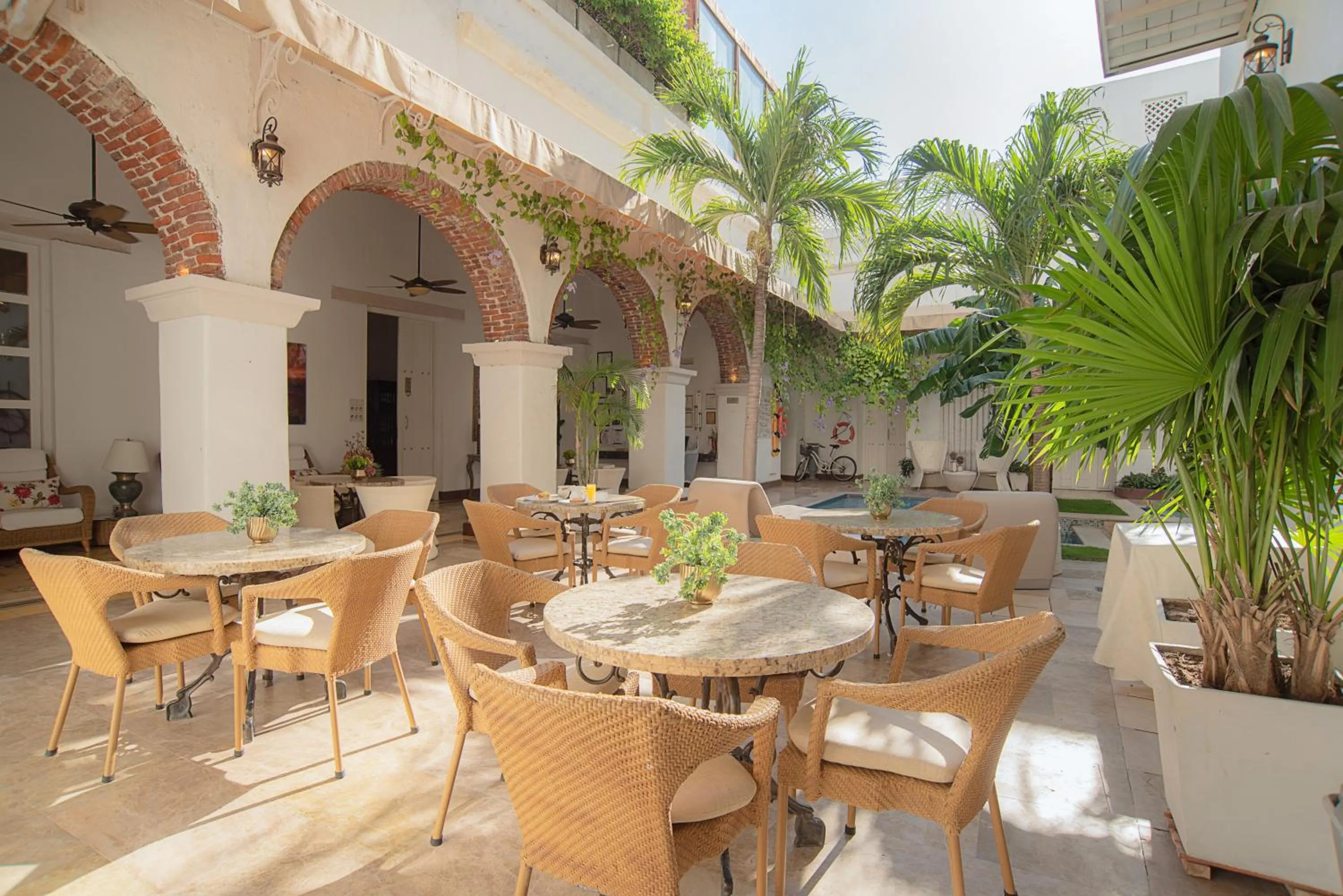 Restaurant/places to eat in Hotel Boutique Don Pepe