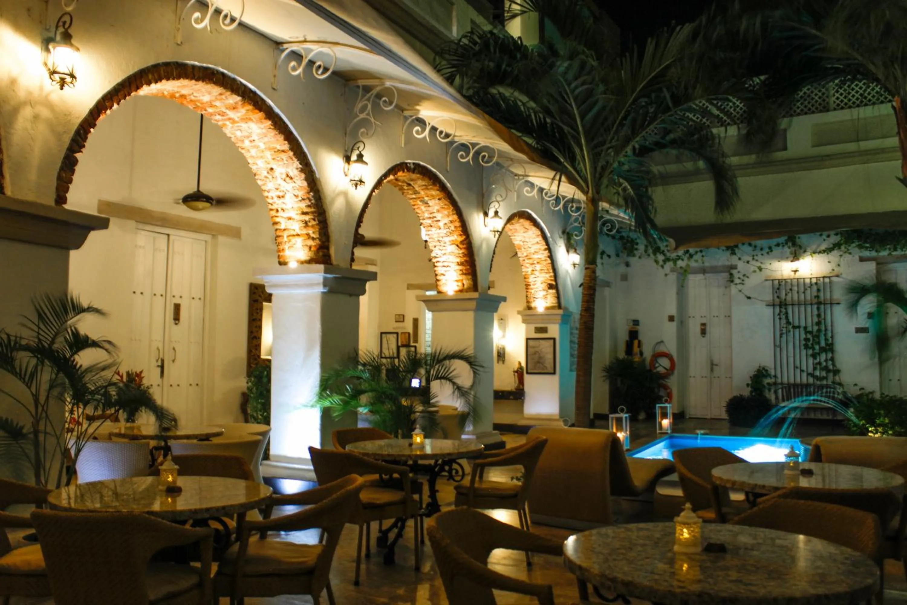 Patio in Hotel Boutique Don Pepe