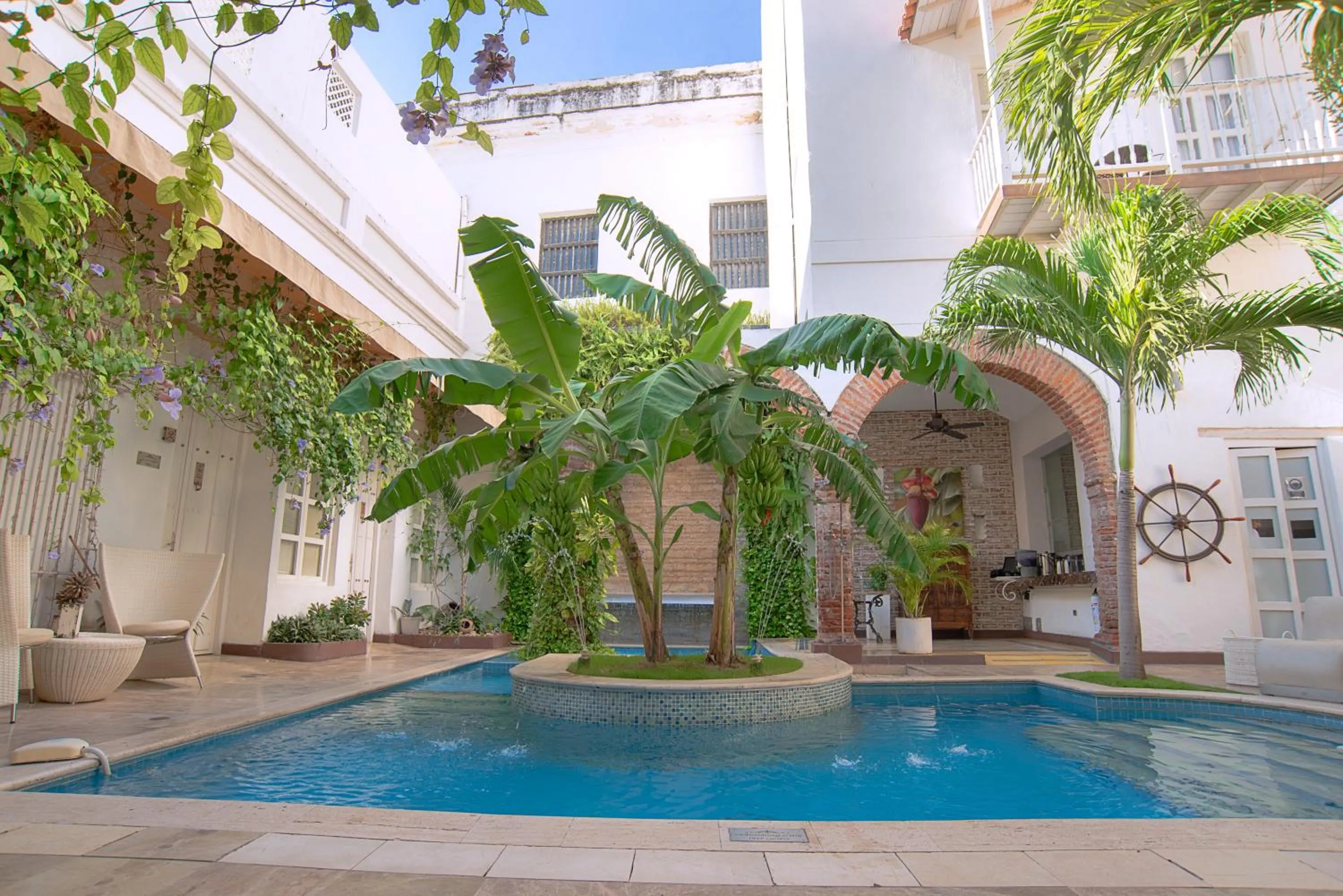 Pool view in Hotel Boutique Don Pepe