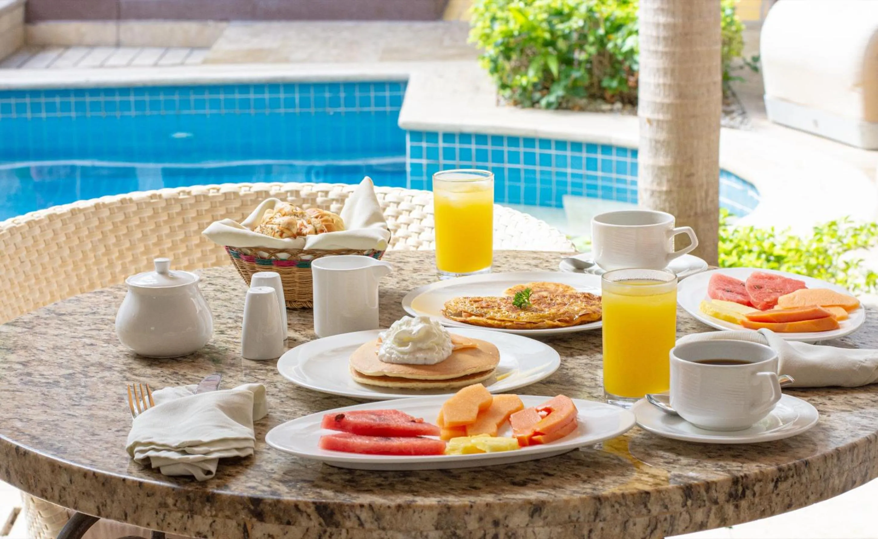 Swimming pool in Hotel Boutique Don Pepe