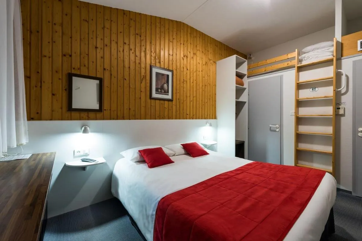 Bed in Fasthotel Thones